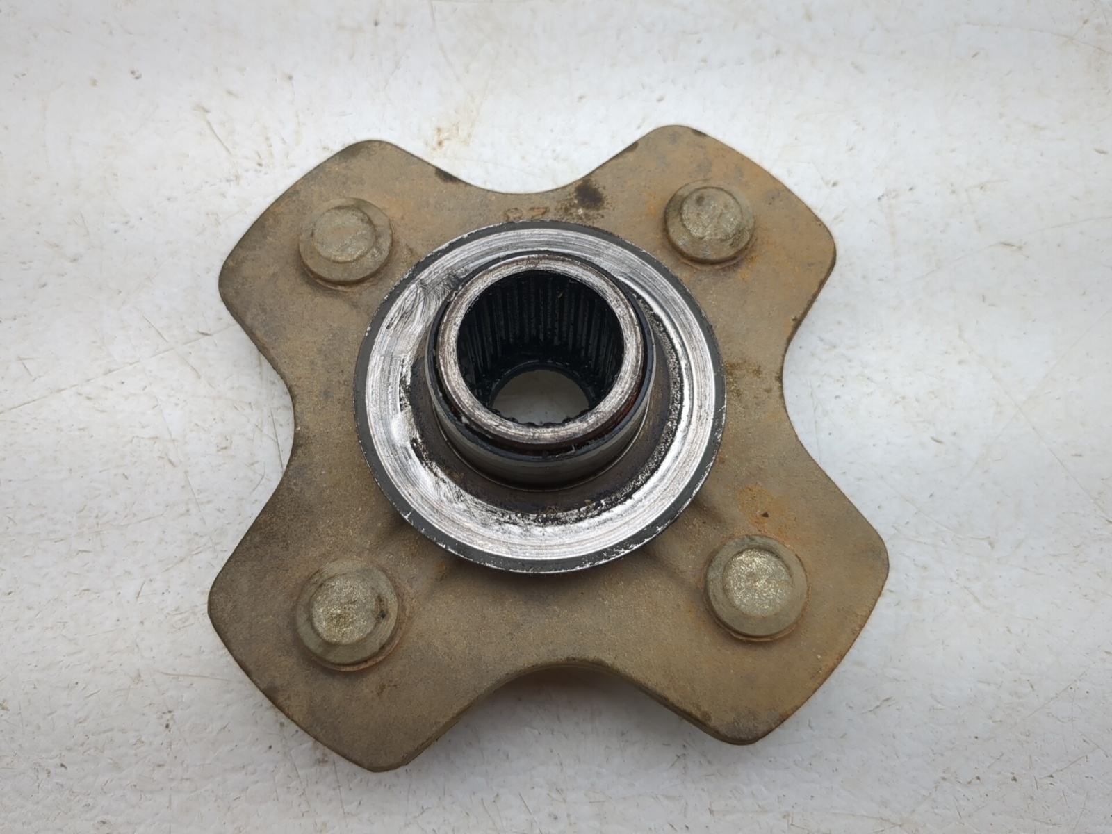 00-06 Honda TRX350TE TRX Rancher 350 Front Wheel Hub B TRSH JR