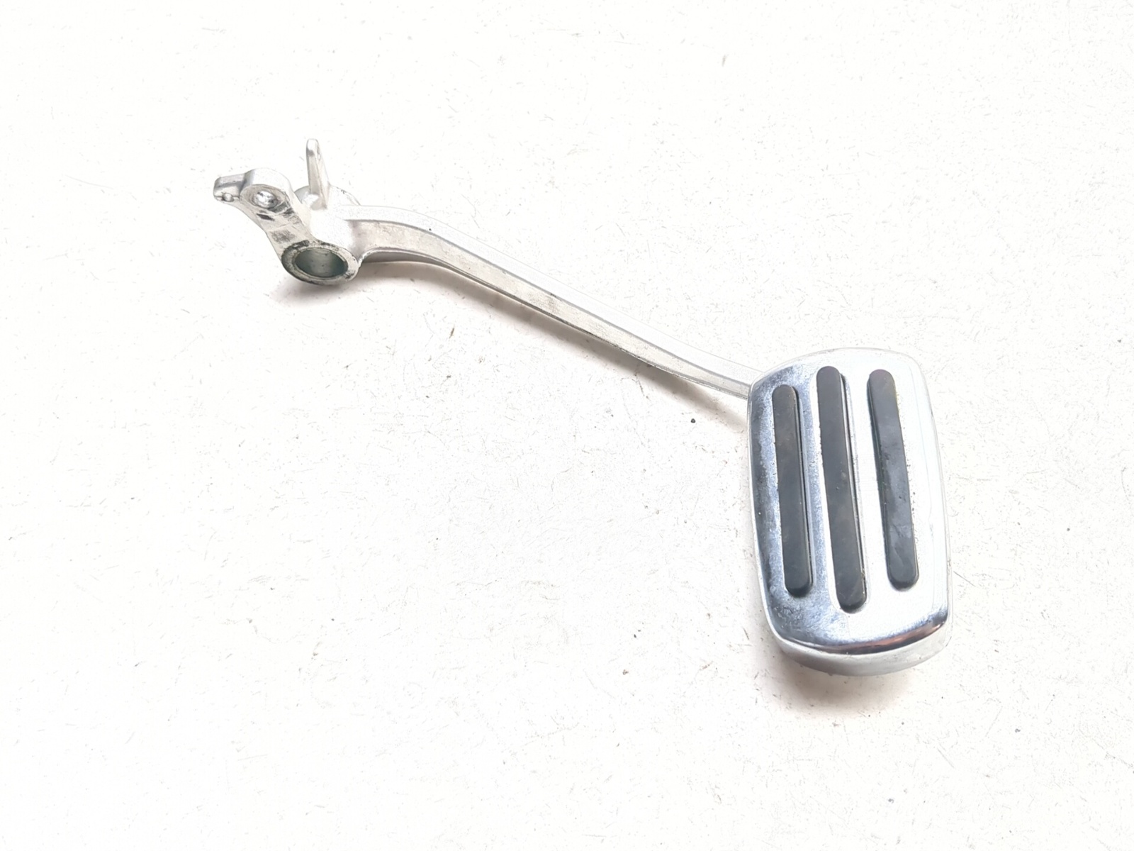 アンティークベアー 18-24 Honda GL1800 Goldwing 1800 Right Rear Brake Pedal 46500-MKC