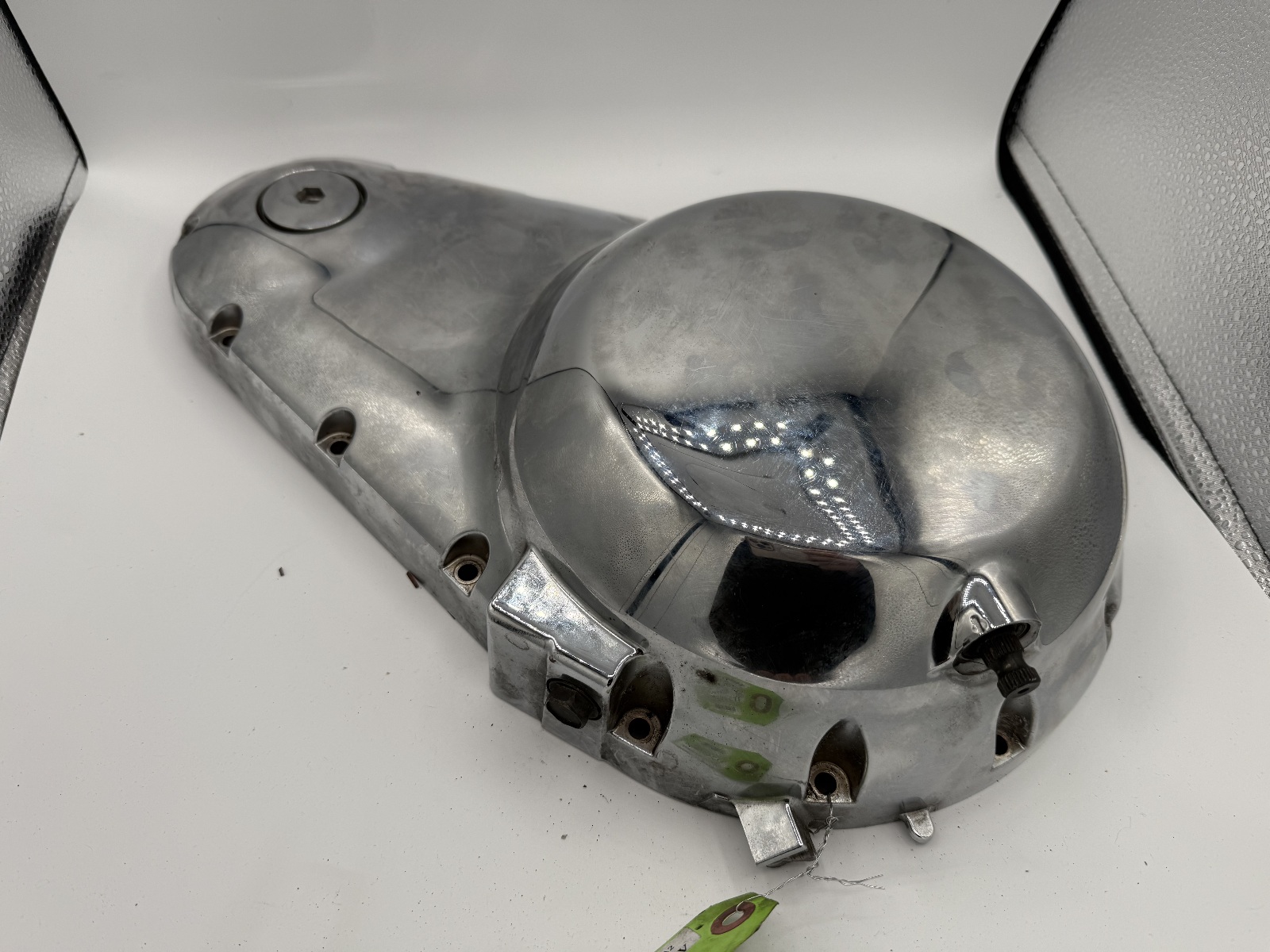 04-10 Kawasaki Vulcan 2000 Engine Motor Left Side Clutch Cover 501017 DAMAGED