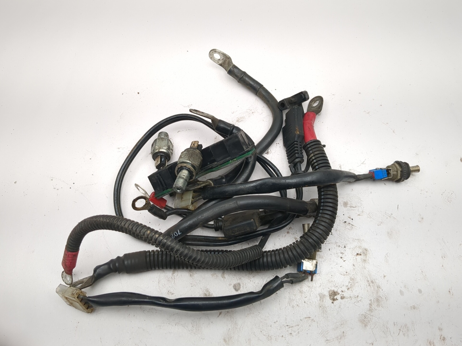 99-06 Harley Davidson FLHRI Road King Cables & Sensors Battery Cable Set