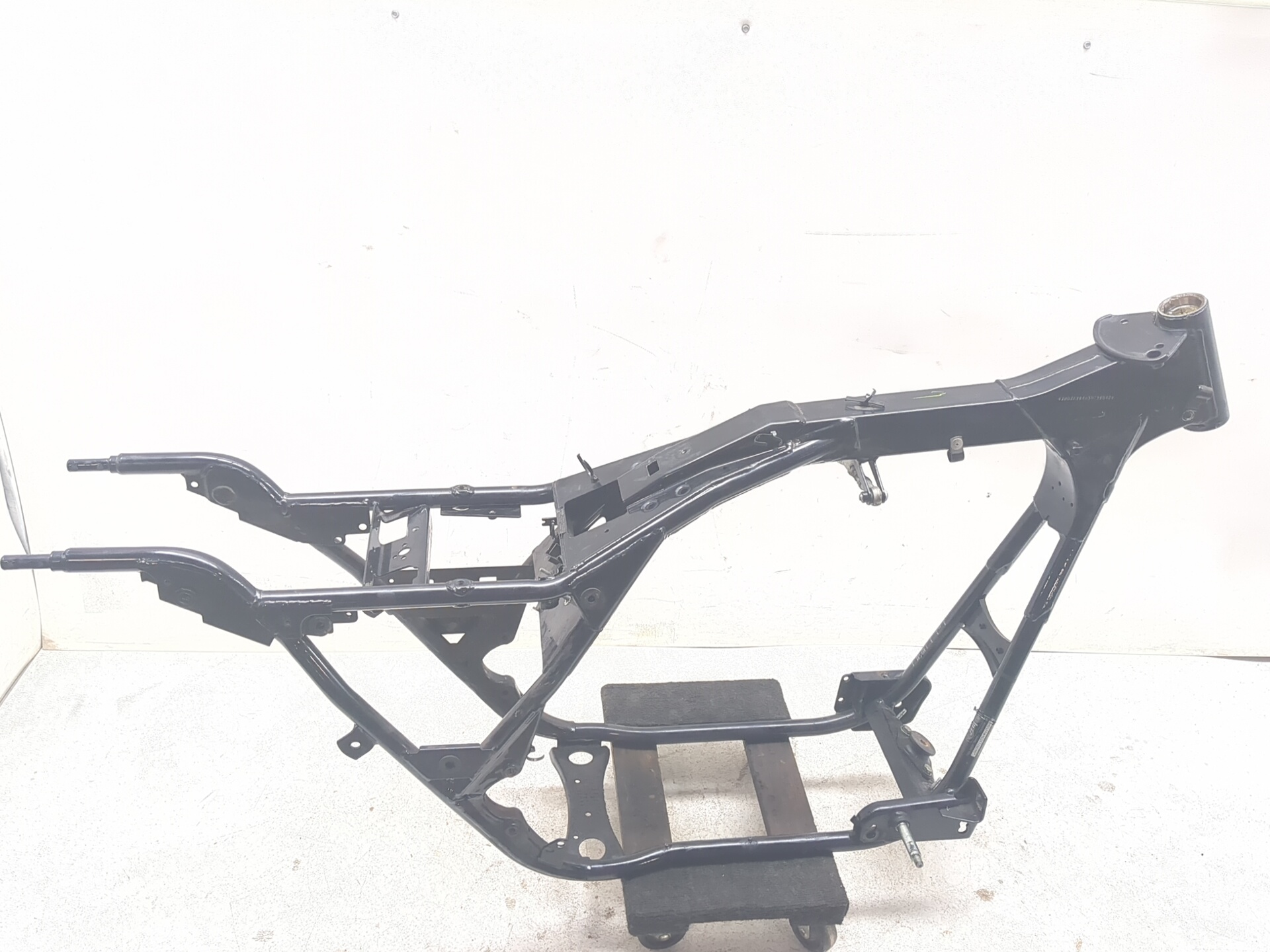 98-06 Harley Road King Classic FLHRCI Main Frame Chassis STRAIGHT CLN