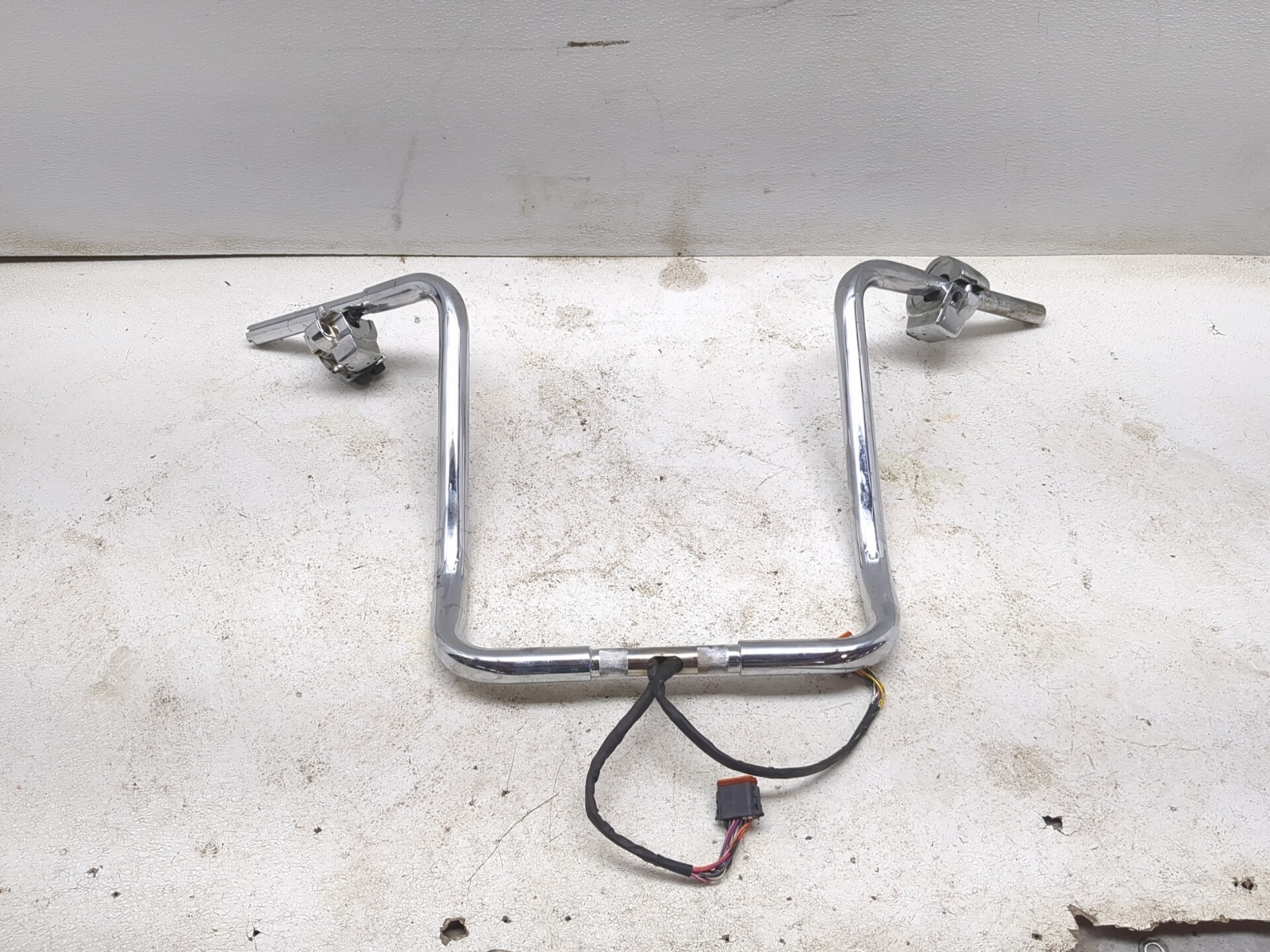 06 Harley Davidson Street Glide FLHXI Front Handlebars Controls