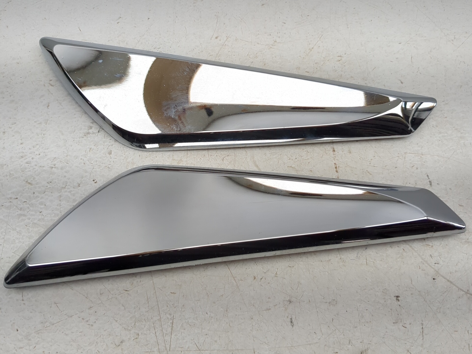 14-19 Can Am Spyder Roadster RT Front Left Right Windshield Trim
