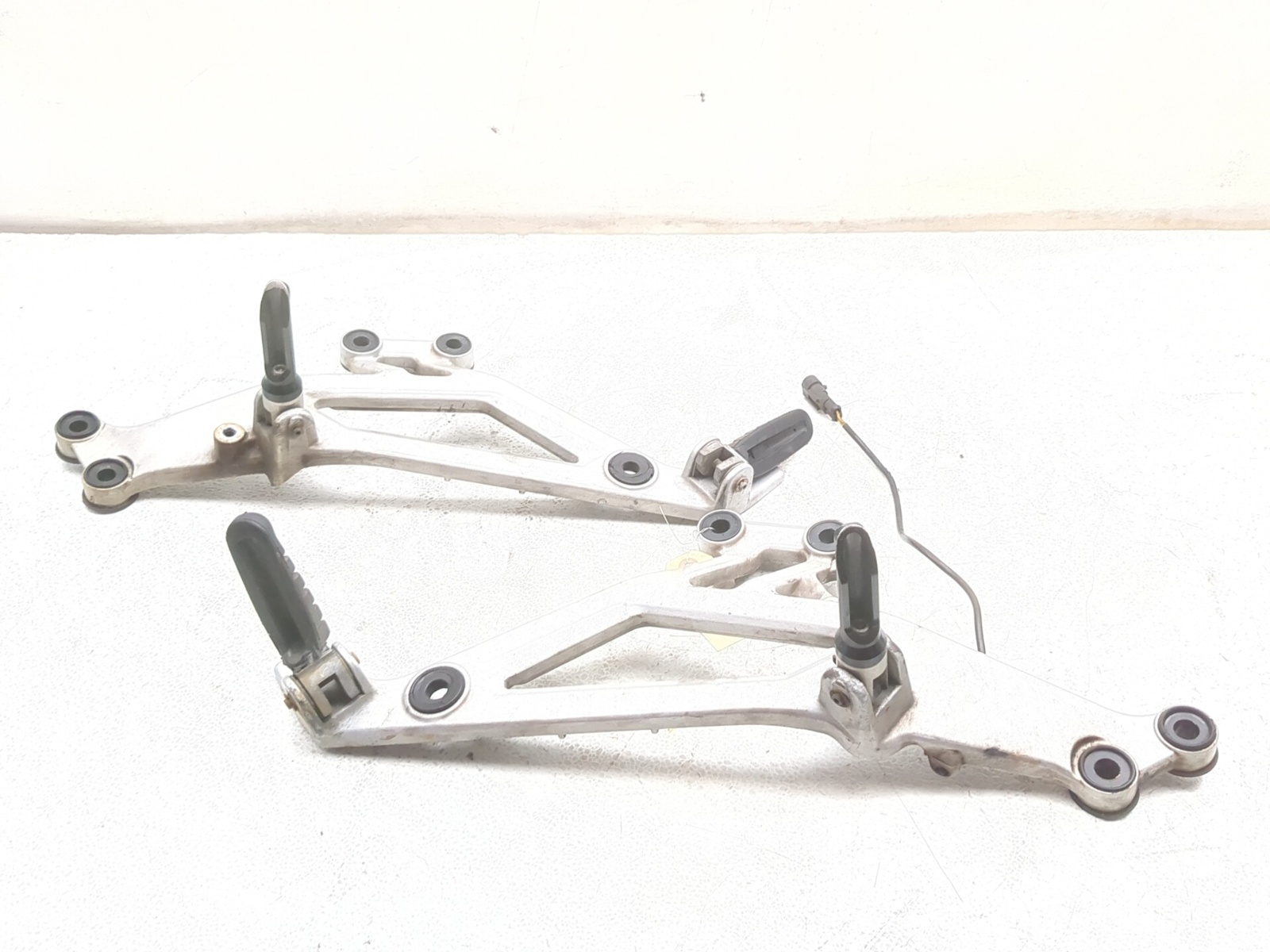 パーツ ZERO POINT SHAFT DUCATI Monster 1200s 00-03 Ducati M900 Monster 900 IE Left Right Rearsets Driver Pass