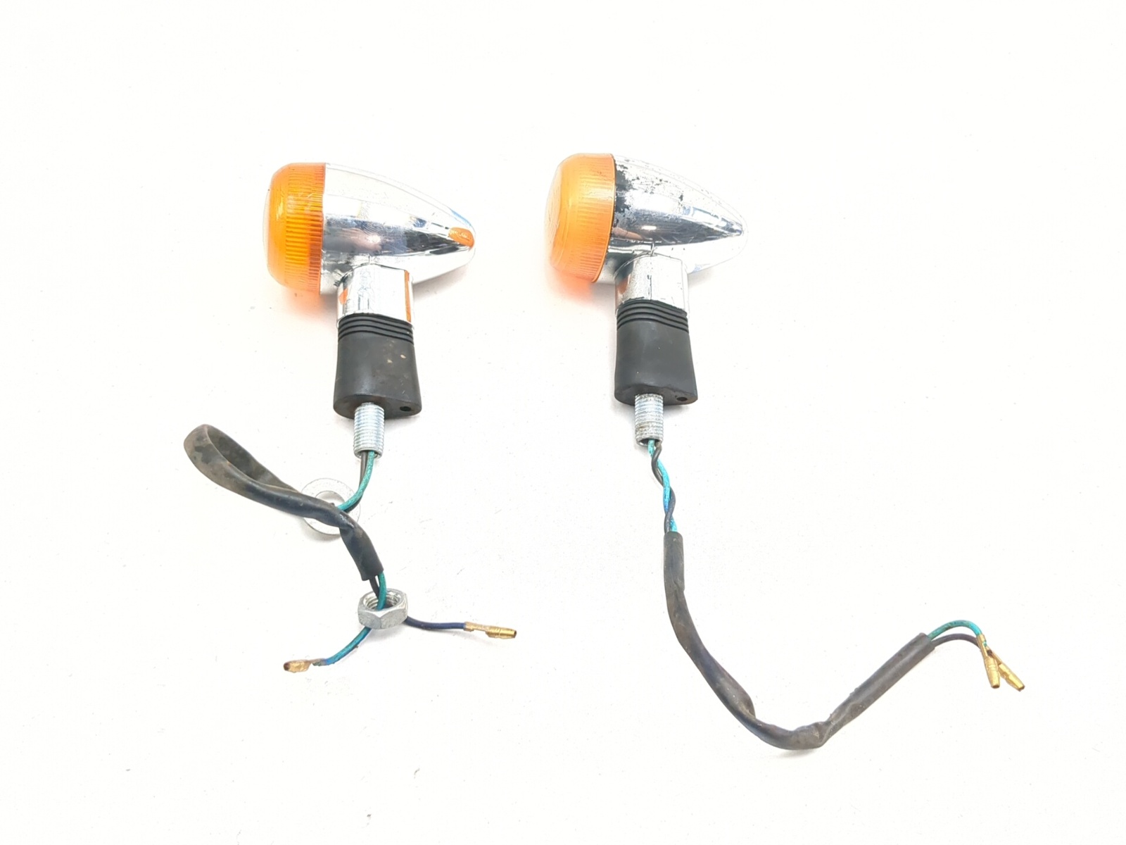 06-26 Kawasaki Vulcan 900 VN900D Rear Left Right Turn Signals 23037-0095