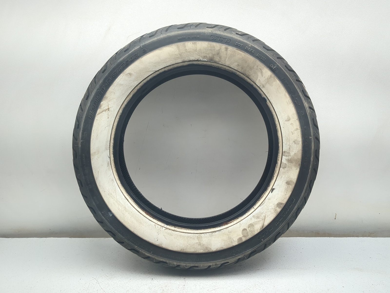 Dunlop D402 Wide Whitewall Rear Tire 150/90-16