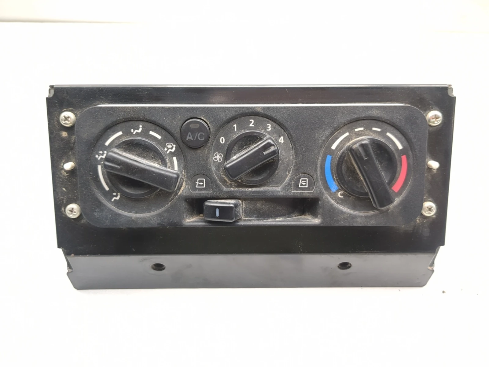 コントロールヒーター 14-25 Kubota RTV X1100C HVAC Climate Control Panel K7731-63203