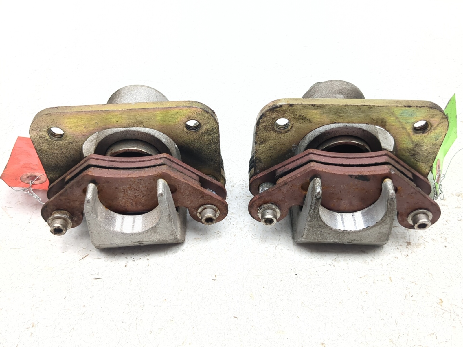 20-25 Massimo T-Boss 410 Rear Left Right Brake Caliper Set 27749