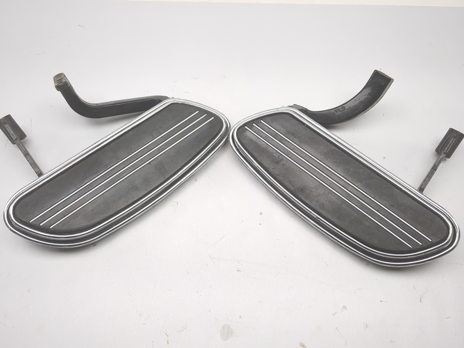 05-06 Harley Davidson Street Glide FLHXI Left Right Floorboard Set 50621-06