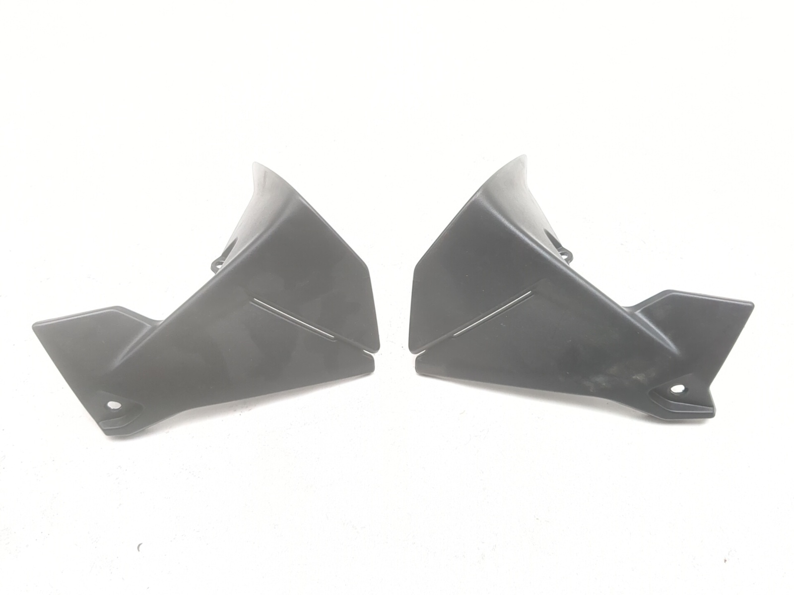 13-18 BMW R1200GS Front Left Right Tank Side Trim Panel Set