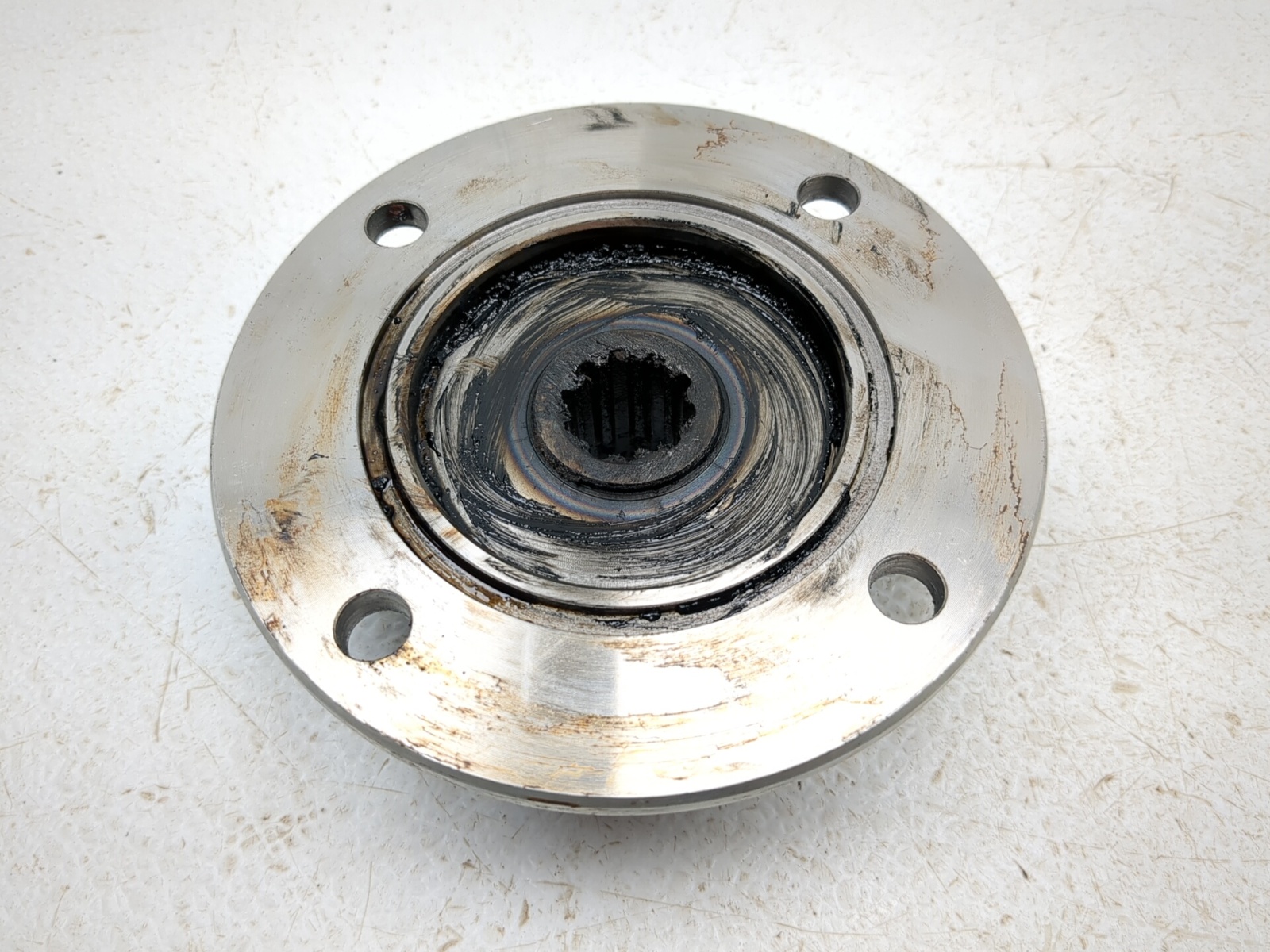 09-16 Kubota RTV 1140 CPX Rear Axle Wheel Hub Rim K7561-17823