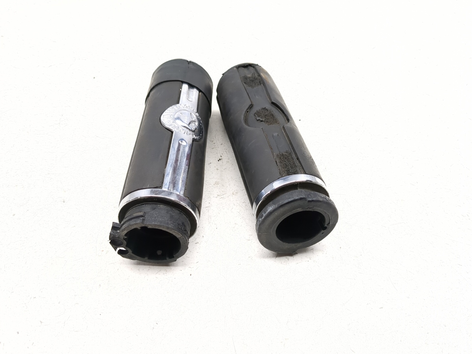 kiy 00-06 Harley Softail FXST Front Left Right Handlebar Grips Set