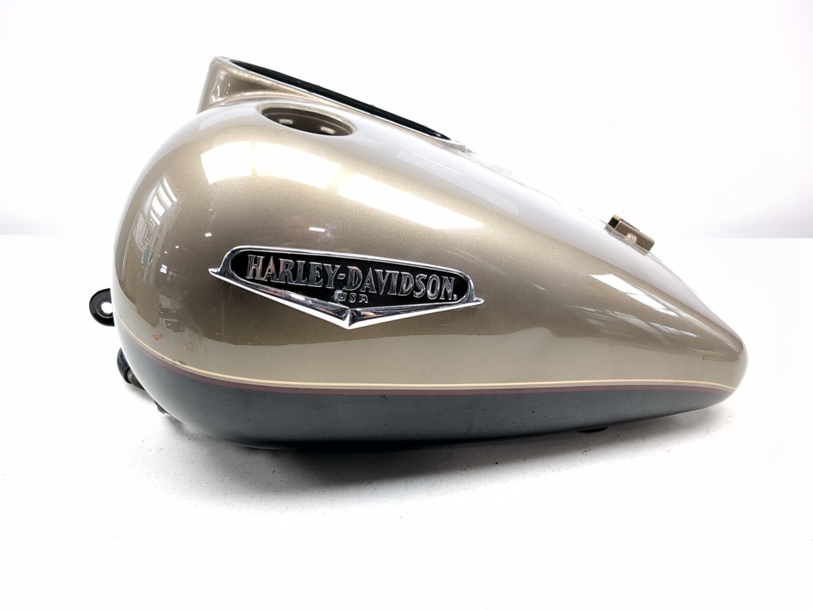 FR2 HARLEY DAVIDSON ファッキンラビッツ　L 98-06 Harley-Davidson Road King Classic FLHRCI Front Fuel Tank
