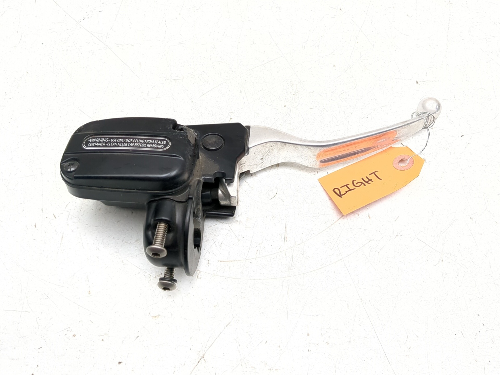 12-17 Harley NIGHT ROD VRSCDX Right Front Brake Master Cylinder