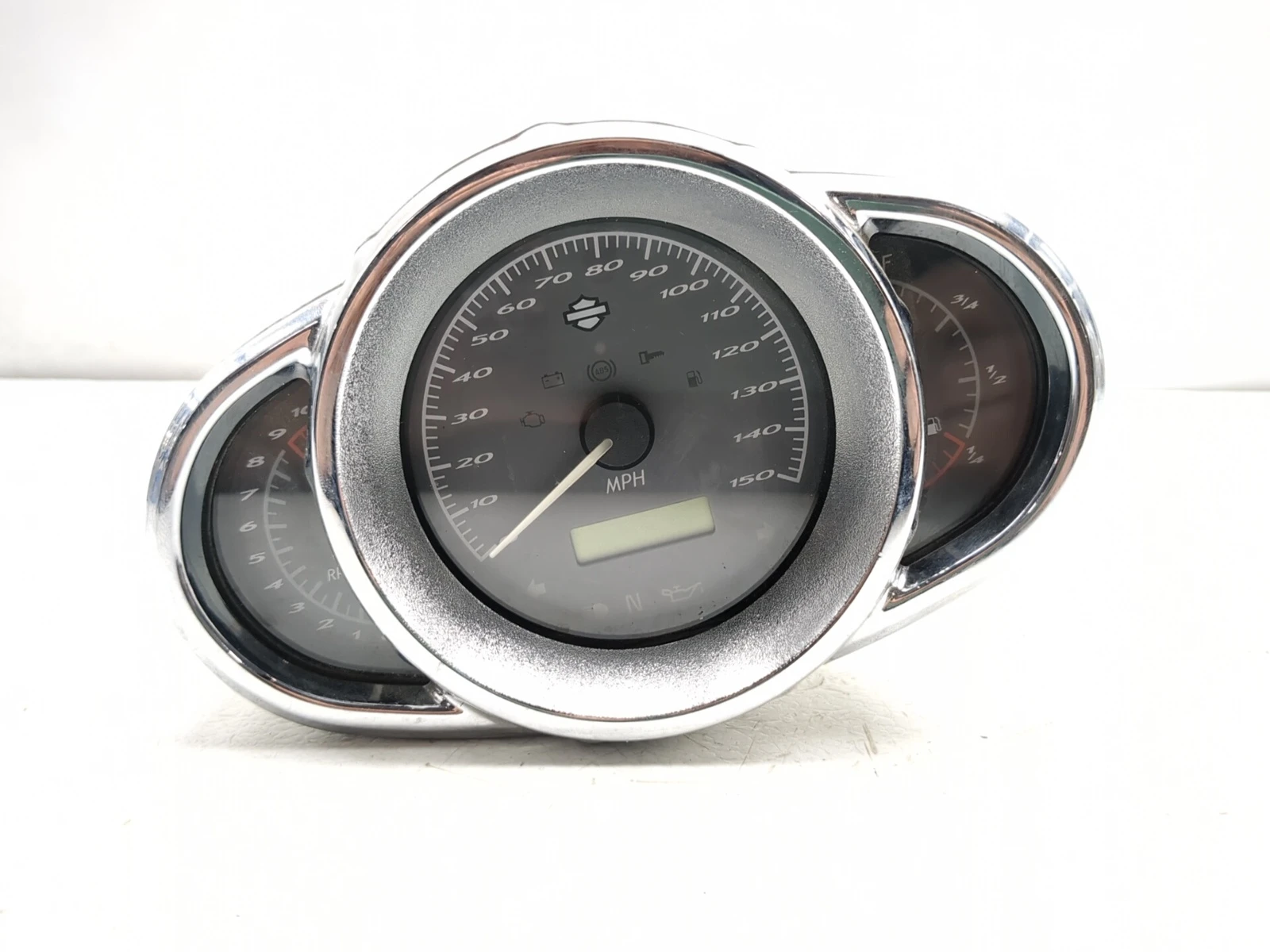12-17 Harley NIGHT ROD VRSCDX Front Speedometer Tach Dash Cluster