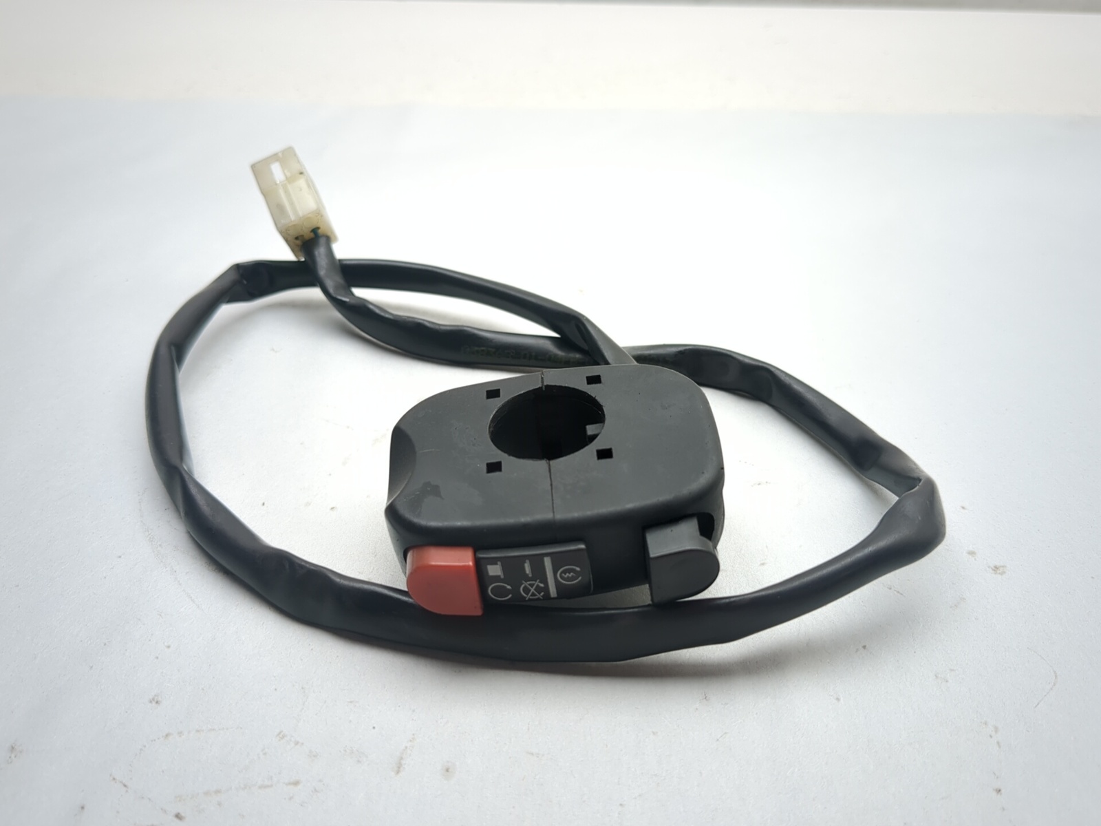 08-16 Aprilia Dorsoduro SMV 750 Front Right Handlebar Switch