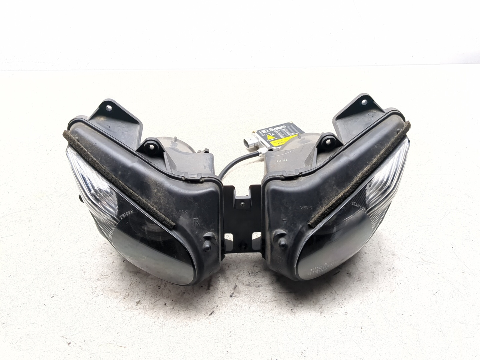 06-07 Kawasaki Ninja ZX10 ZX10R Headlight w/ HD System Light