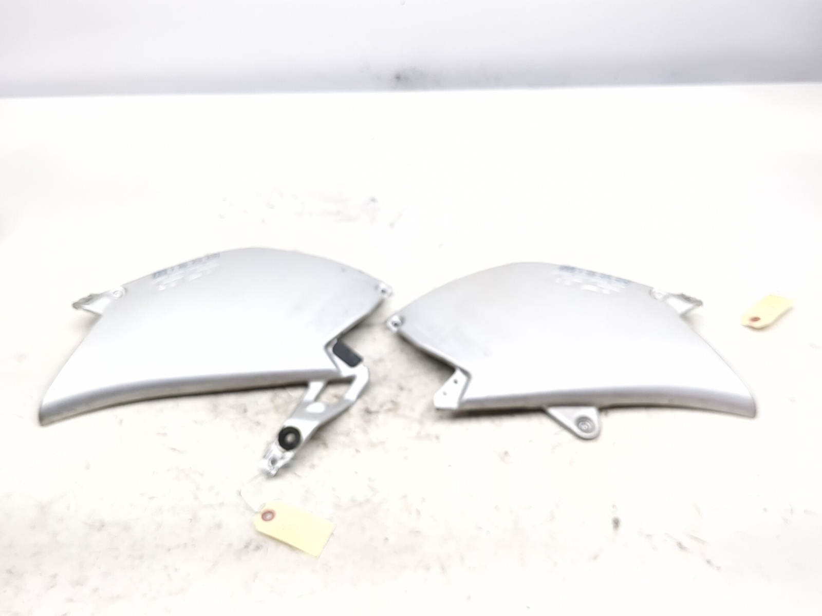 04-09 BMW R1200GS Left Right Side Panel Fairing Set 46637727273