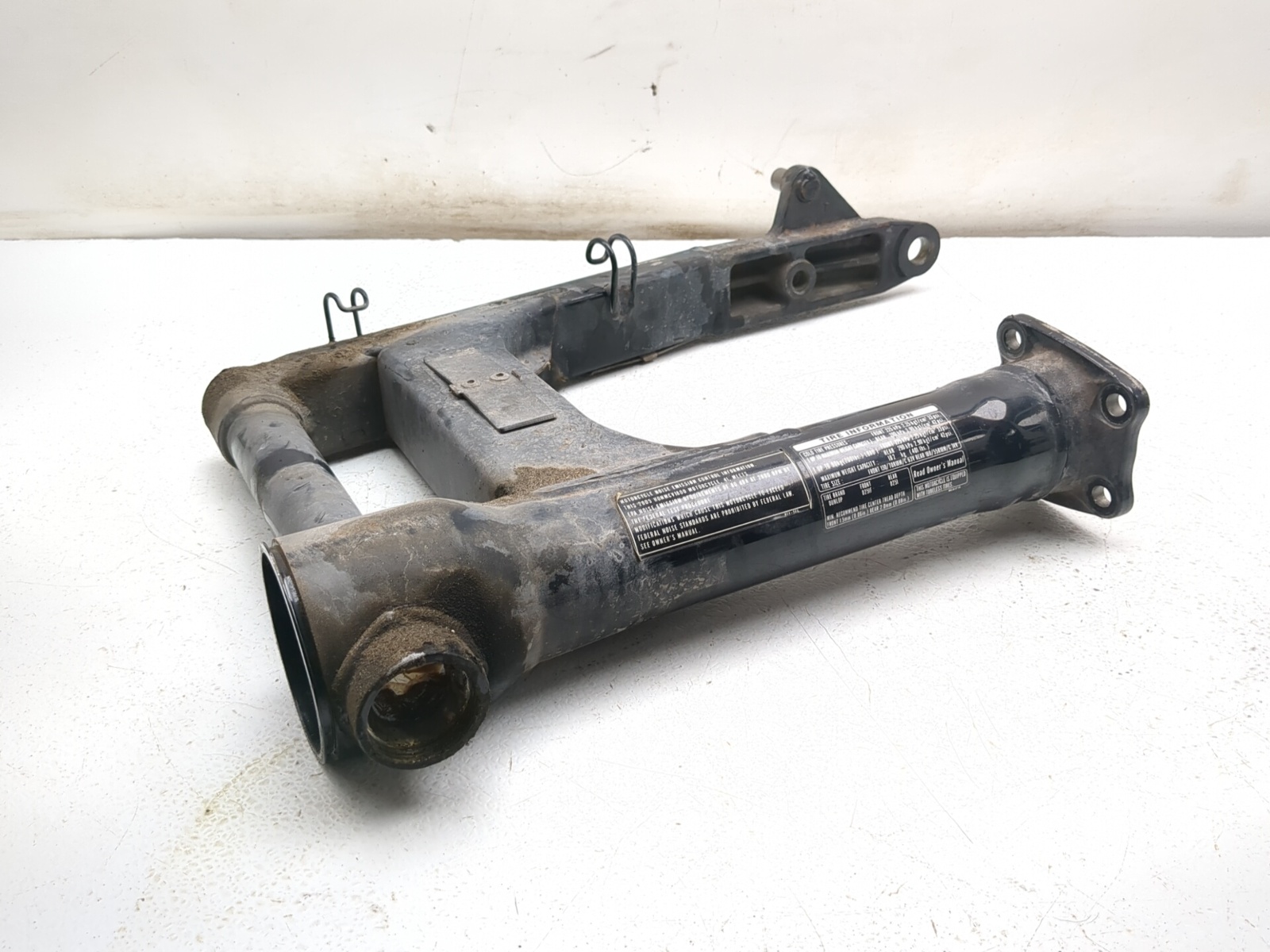 05-08 Honda VTX1800F VTX 1800 Rear Wheel Swingarm Frame Bracket