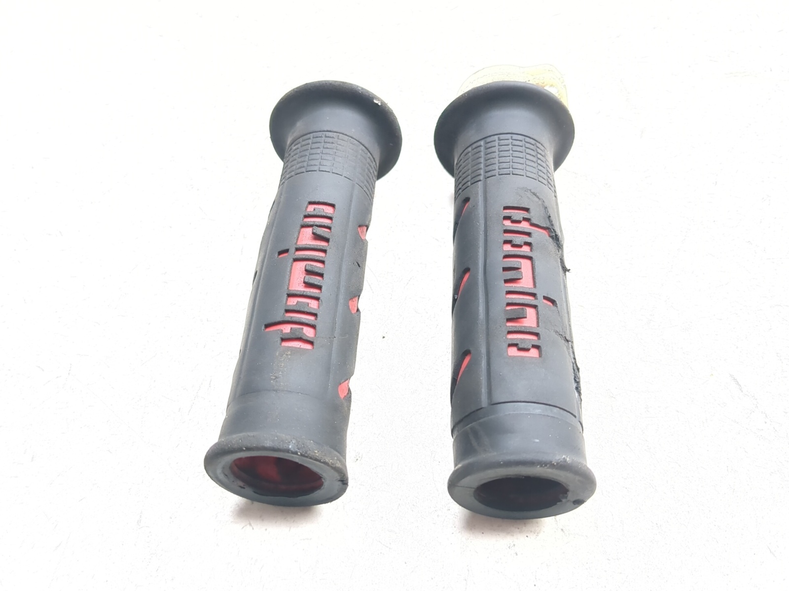 01-06 Honda CBR 600 F4i Front Left Right Domino X2 Handlebar Grips