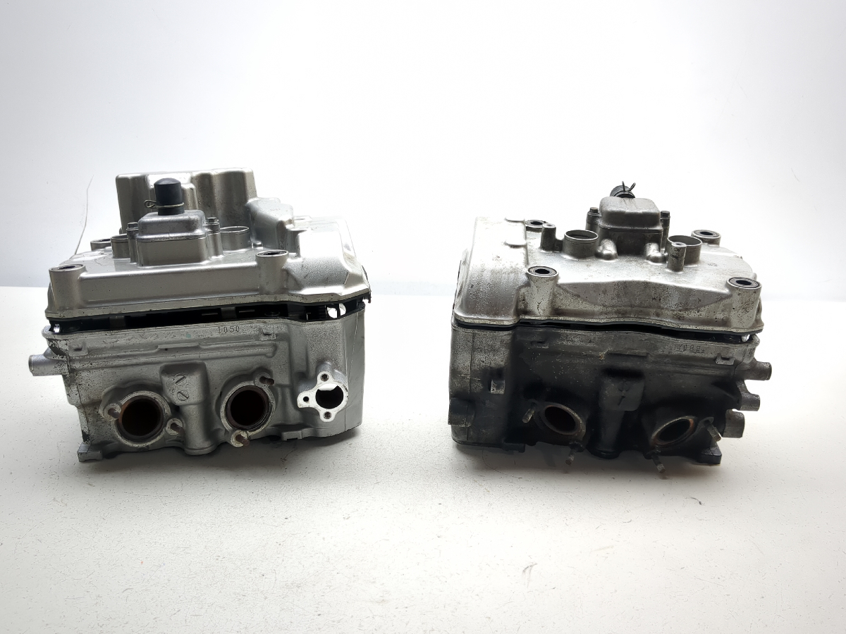 02 Honda VFR800 Interceptor Motor Engine Cylinder Heads Set Pair