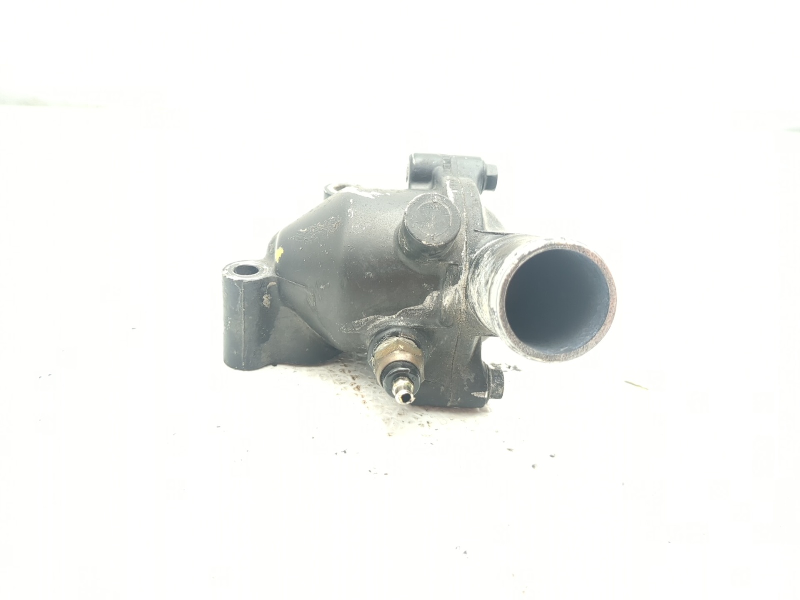 86 87 Honda VFR 700 F Interceptor Radiator Thermostat Housing