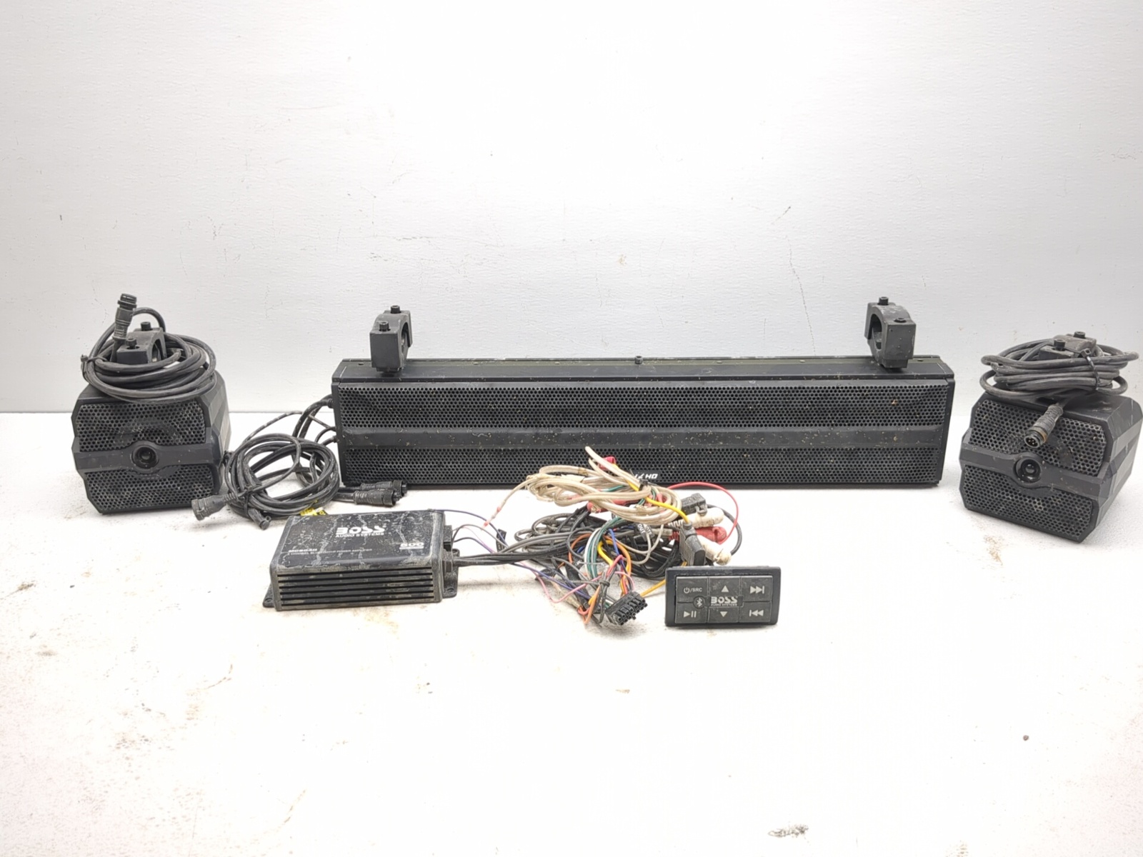biwaページ 23-25 Kawasaki Teryx KRX4 1000 Boss MC904B Soundbar Amplifier
