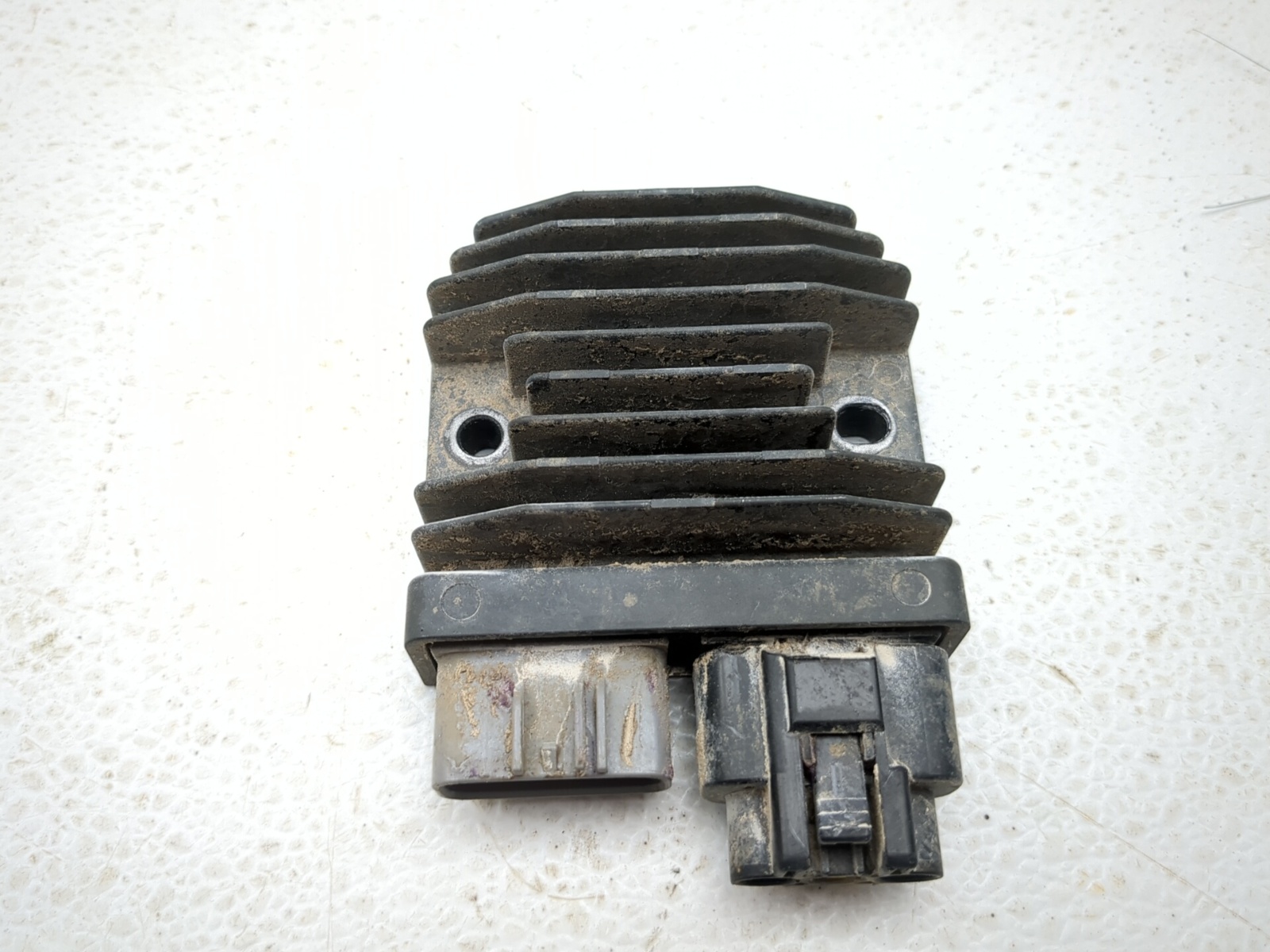 23-25 Kawasaki Teryx KRX4 1000 Front Voltage Regulator Rectifier 21066-0771