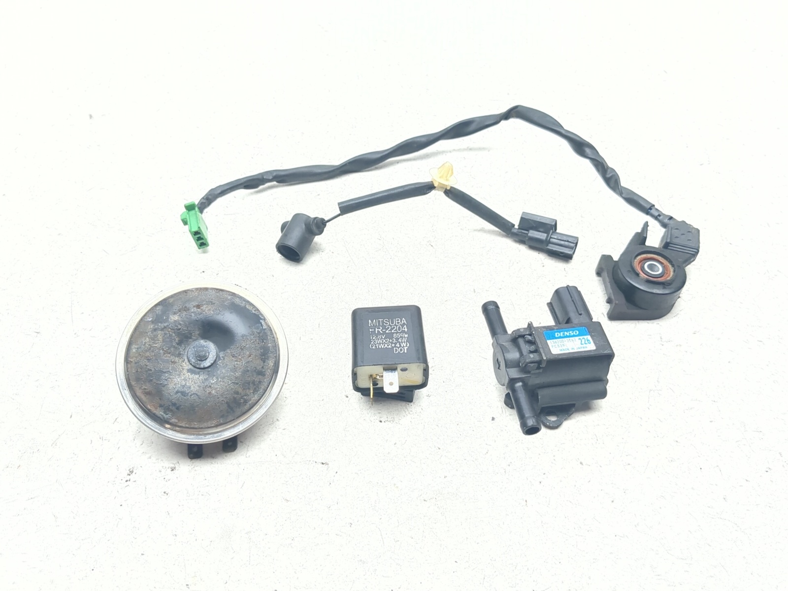 i 11 Honda PCX 125 Relay Set Purge Control Solenoid Horn Kickstand