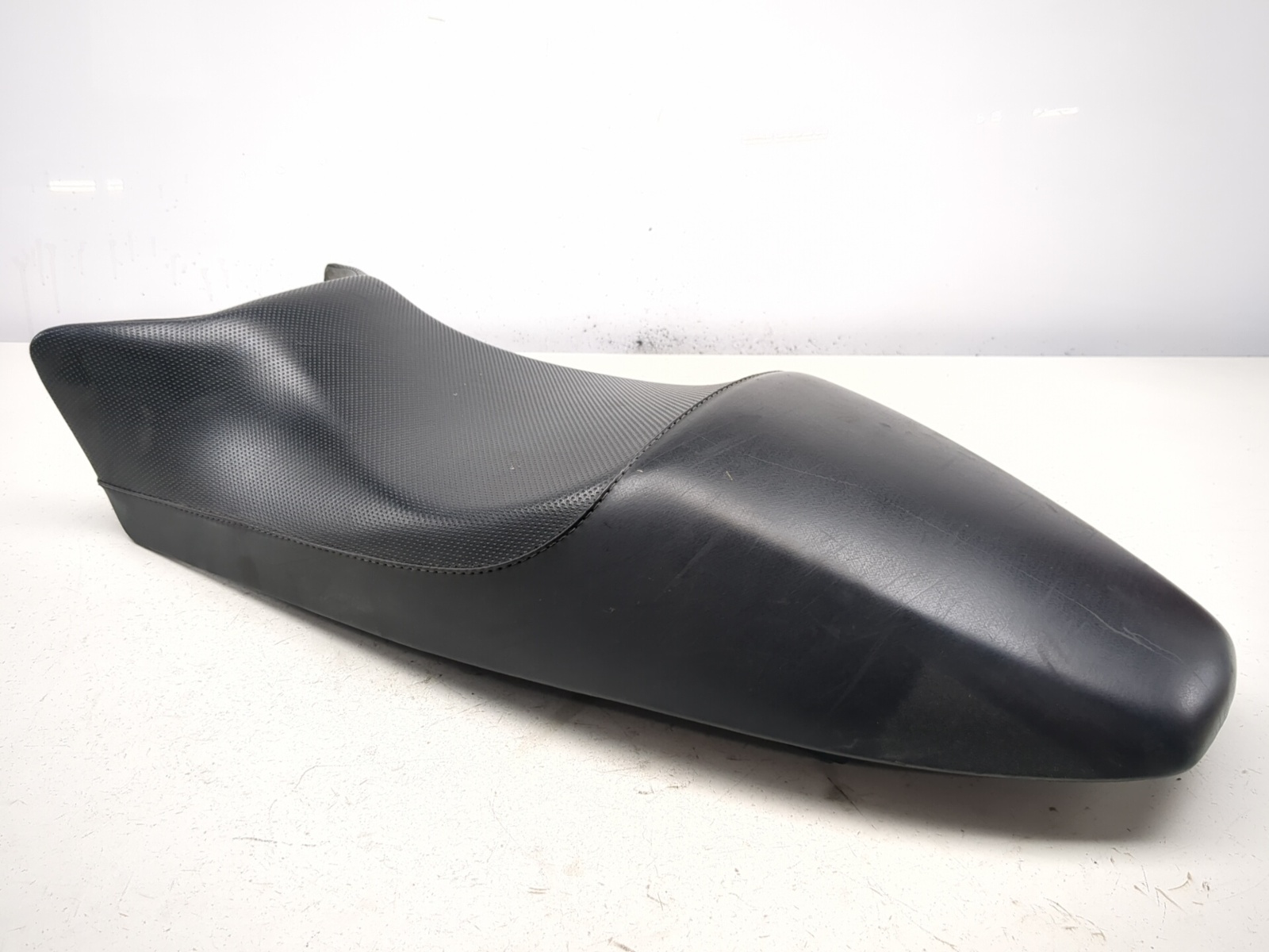 96-01 Ducati Monster 750 M750 Driver Passenger Seat 59510261A
