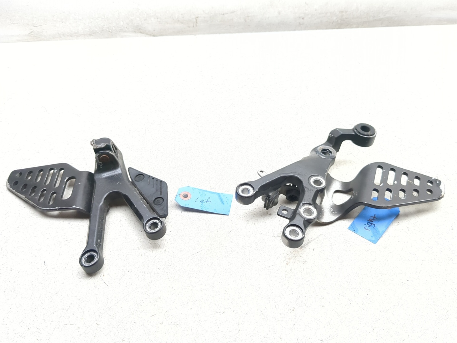 06-08 Yamaha YZF-R6R YZF R6 Left Right Rearset Foot Bracket Pair