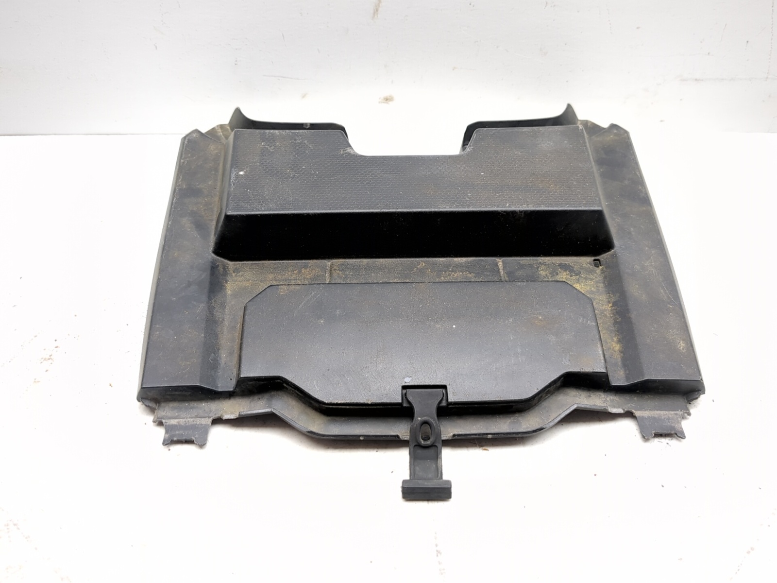 20-25 Honda TRX520FM2 Fourtrax 520 Rear Center Cover 80210-HR3