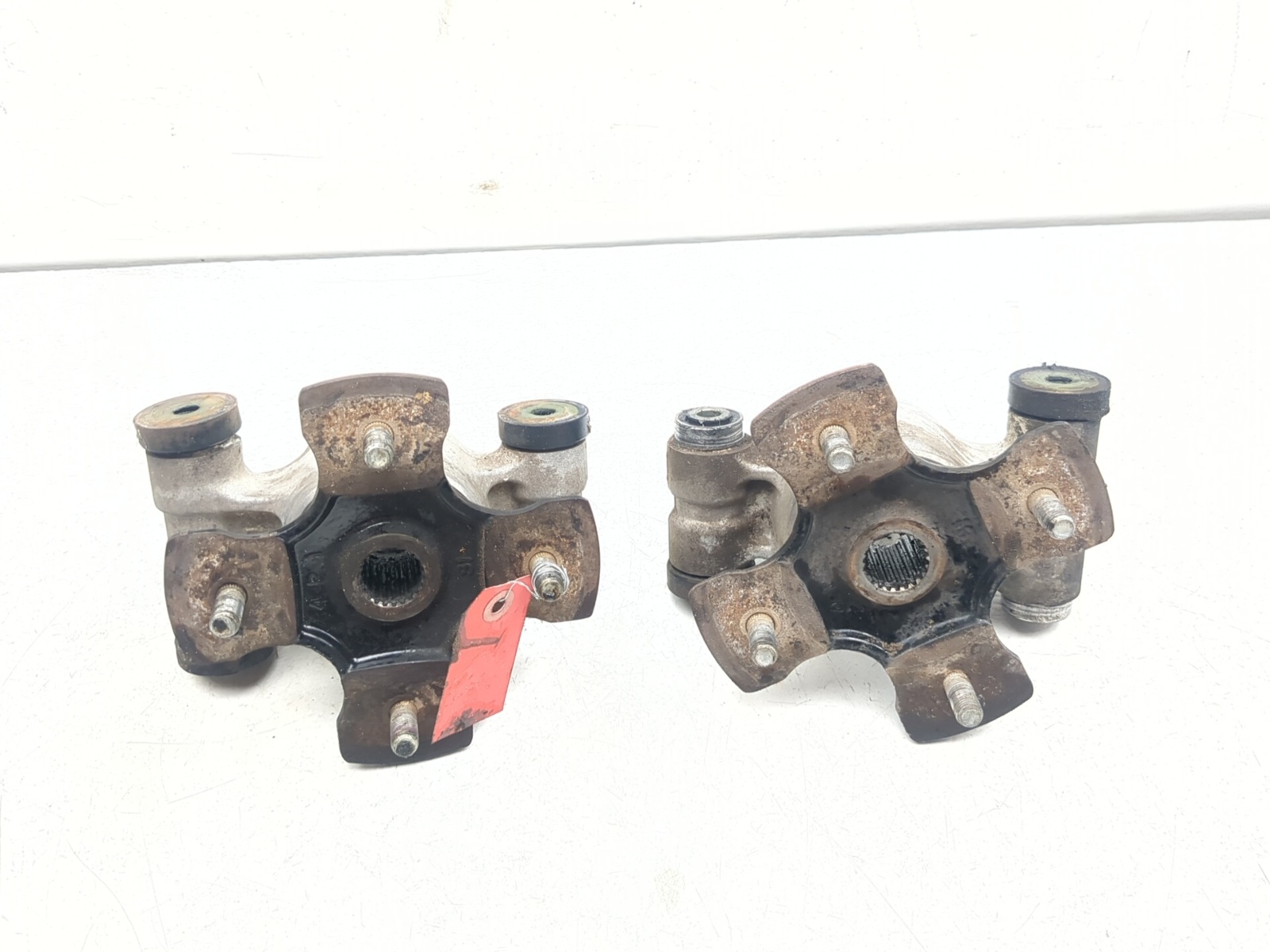 08-24 Suzuki KingQuad 750 AXI Rear Left Right Knuckle Hub Assembly