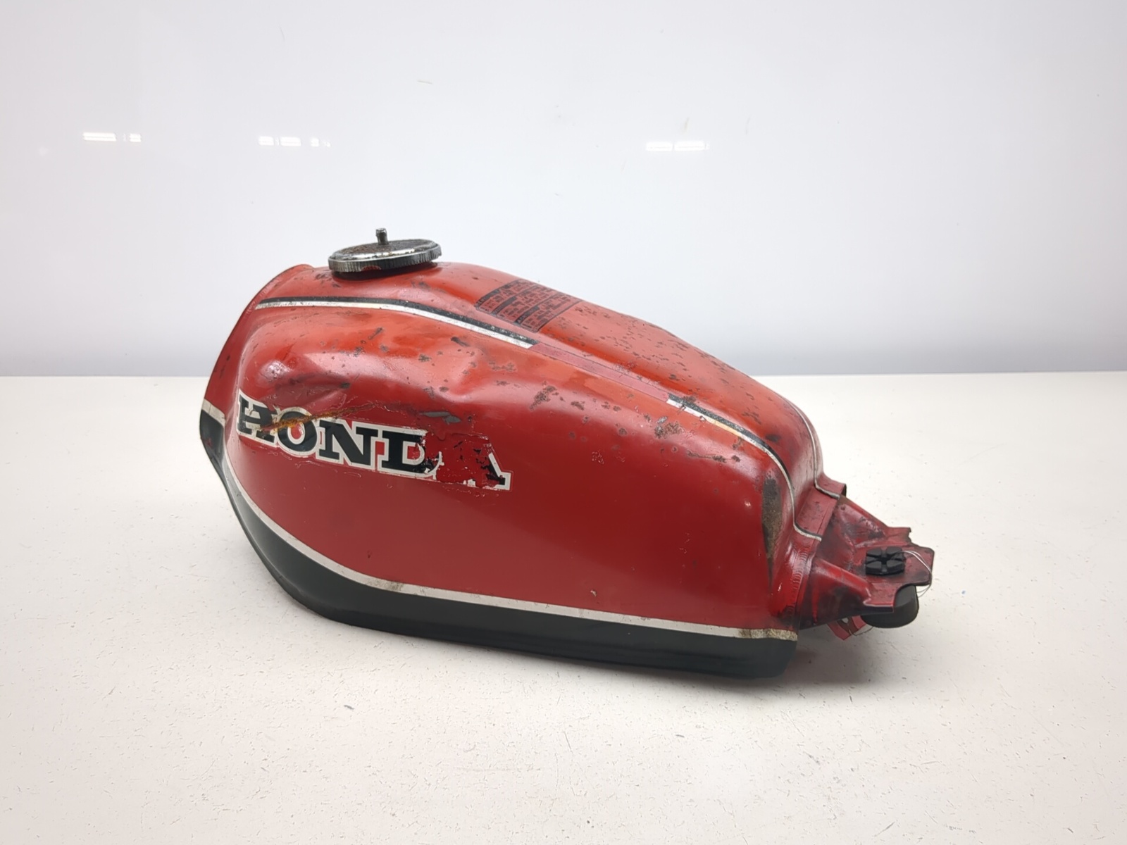 79-83 Honda XL185 XL185S Gas Fuel Tank 175A1-KB1-670ZA - Sun Coast