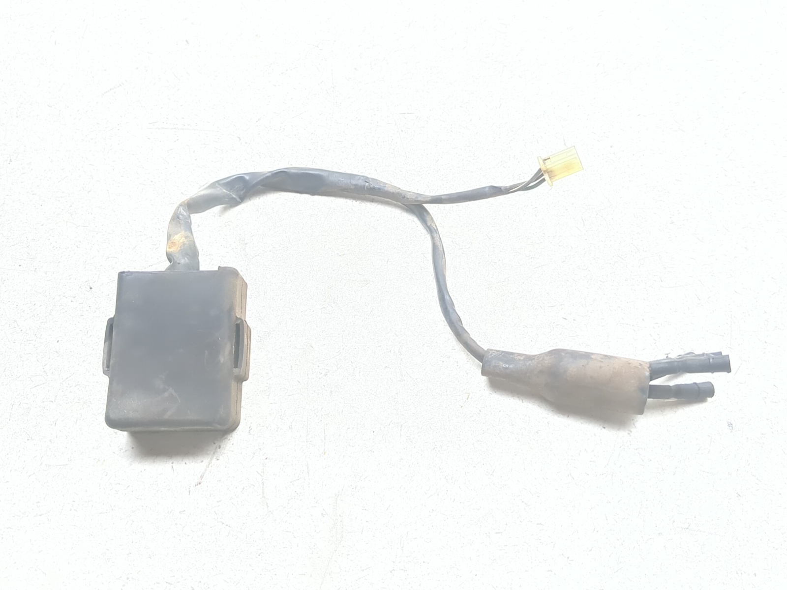 85-86 Honda VT1100C Shadow Ignition Control Module 30400-MG8-005