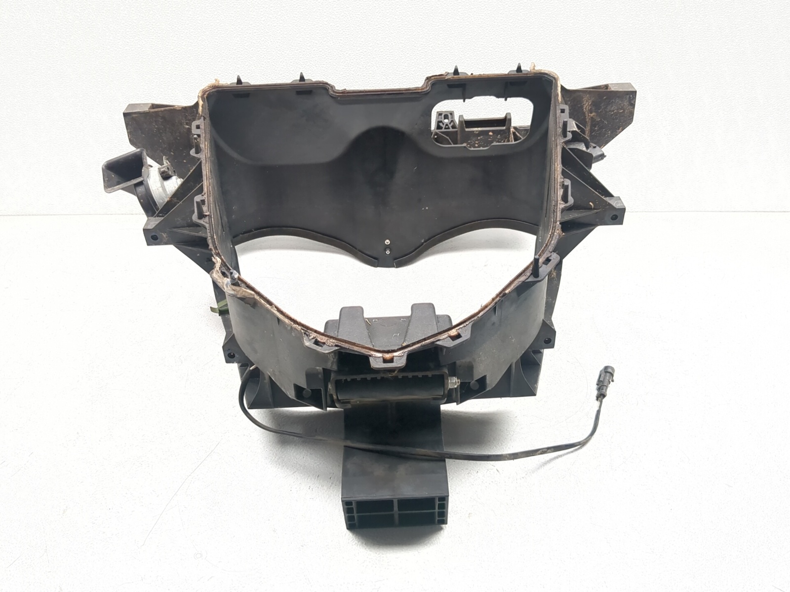10-13 Can Am Spyder RT-S SE5 Front Headlight Support