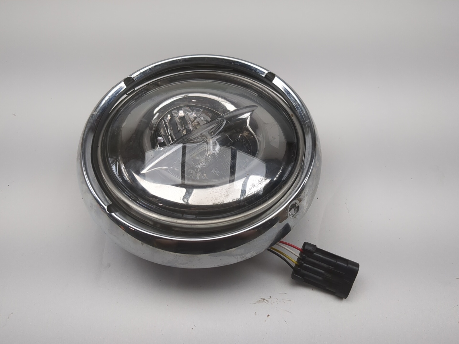 17-23 Harley Street Glide FLHX Front Headlight Assembly 67700430A