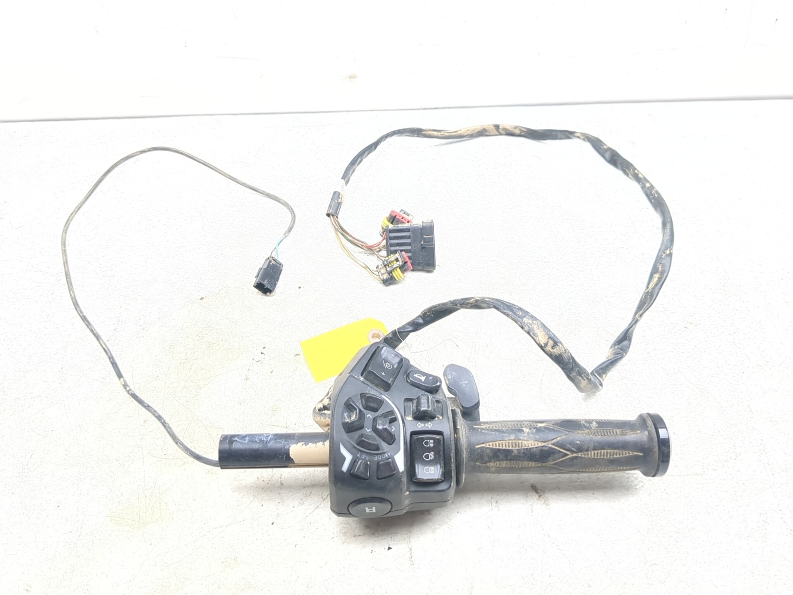 10-13 Can Am Spyder RT-S SE5 Front Left Handlebar Multi-Function