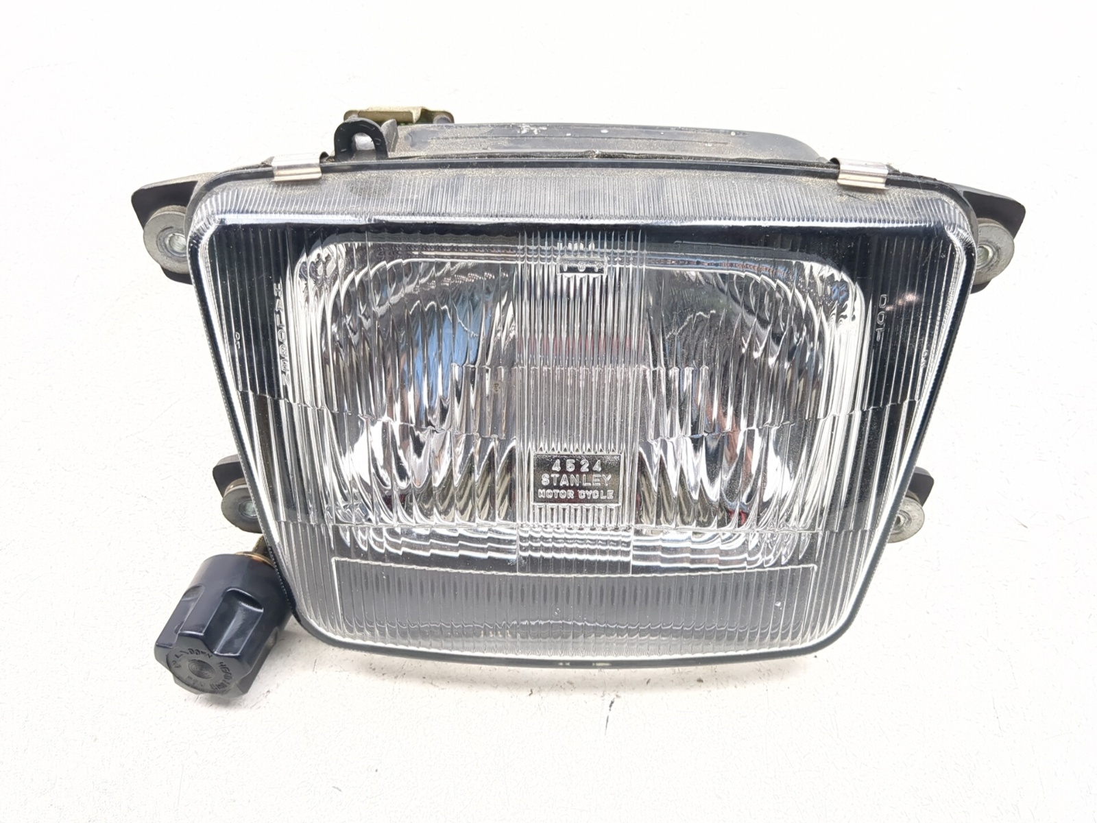 86-03 Kawasaki Voyager ZG1200 Front Headlight 23007-1144 - Sun