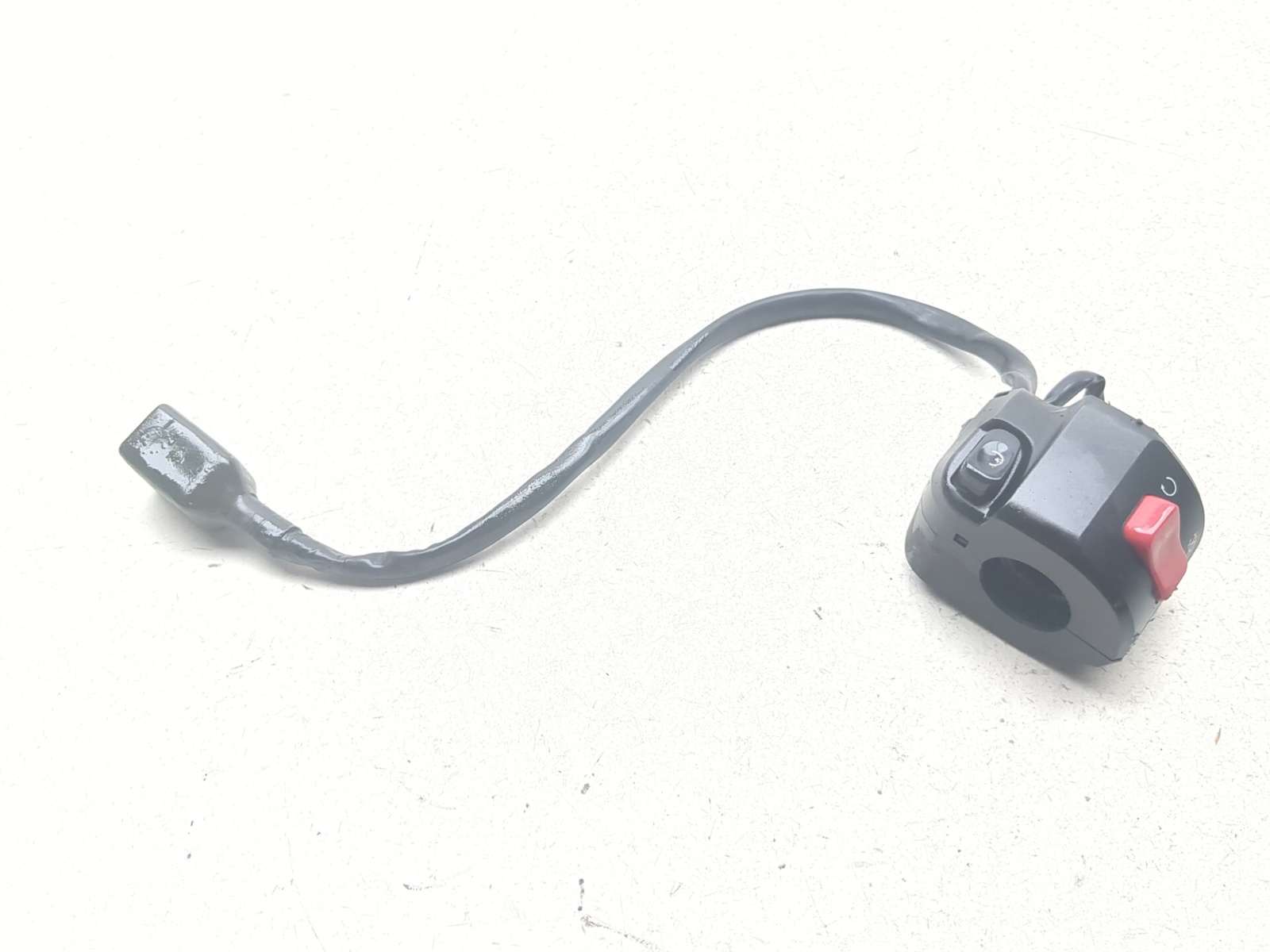24-26 Kawasaki Ninja EX500 Front Right Handlebar Switch 46091-0479