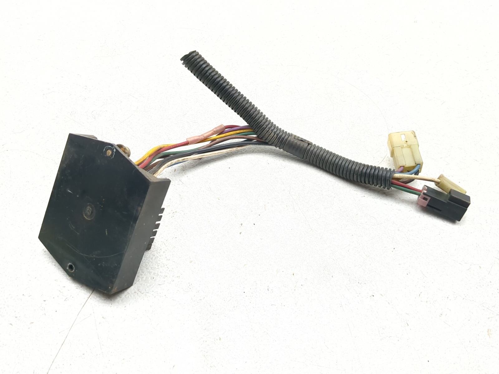 hermann　様 10-18 Cushman Mini Kei Utility Truck Inner Voltage Reducer - Sun