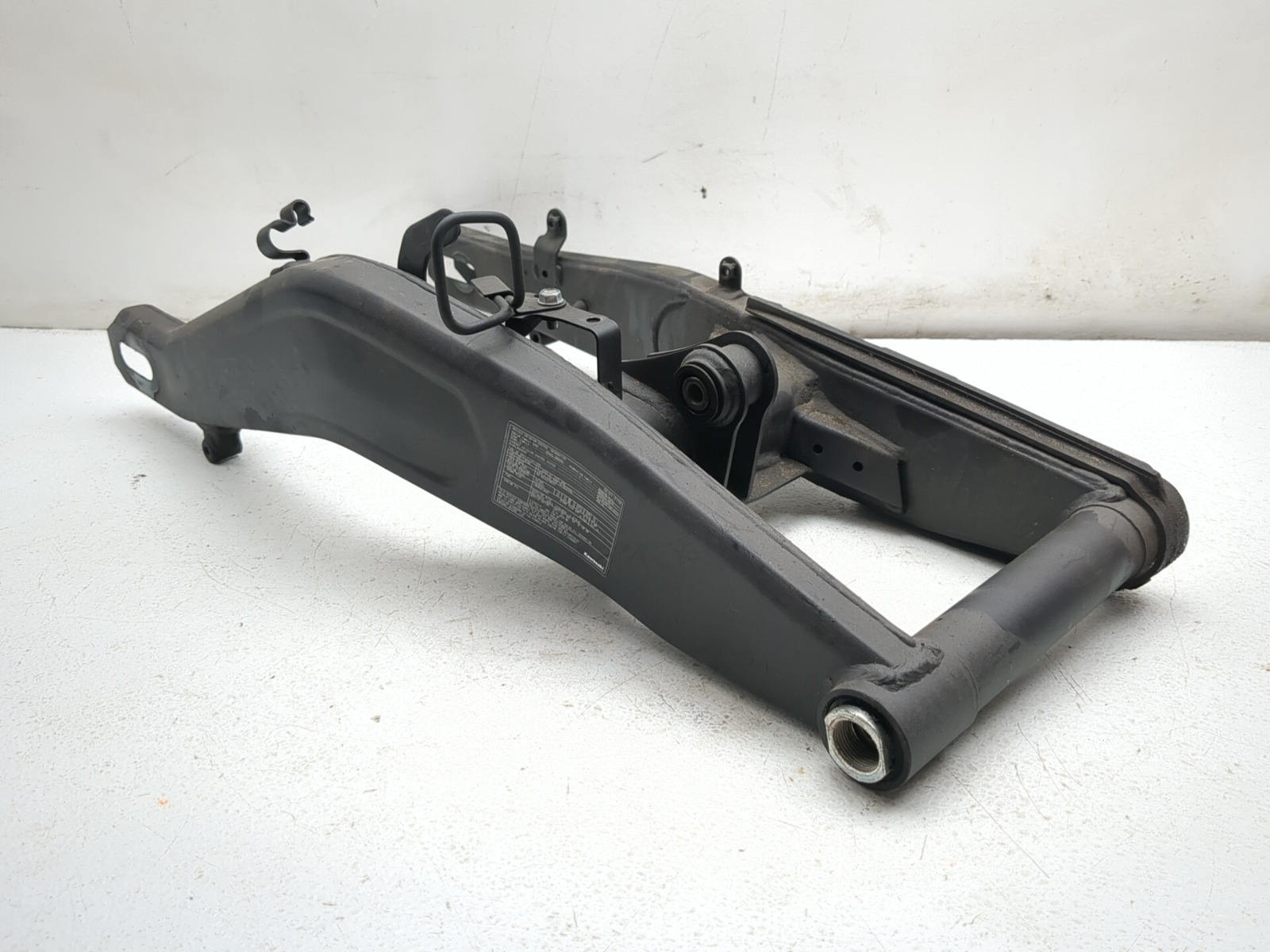23-26 Kawasaki ZX400S ZX4R Rear Suspension Swingarm 33001-0765-18R