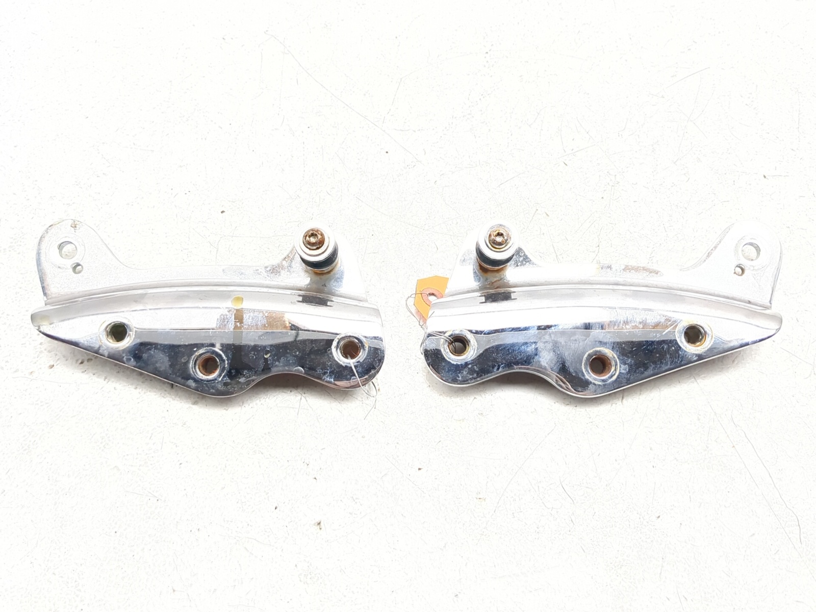 セット 10-13 Harley FLHTK Electra Glide Ultra Fender Strut Cover Bracket