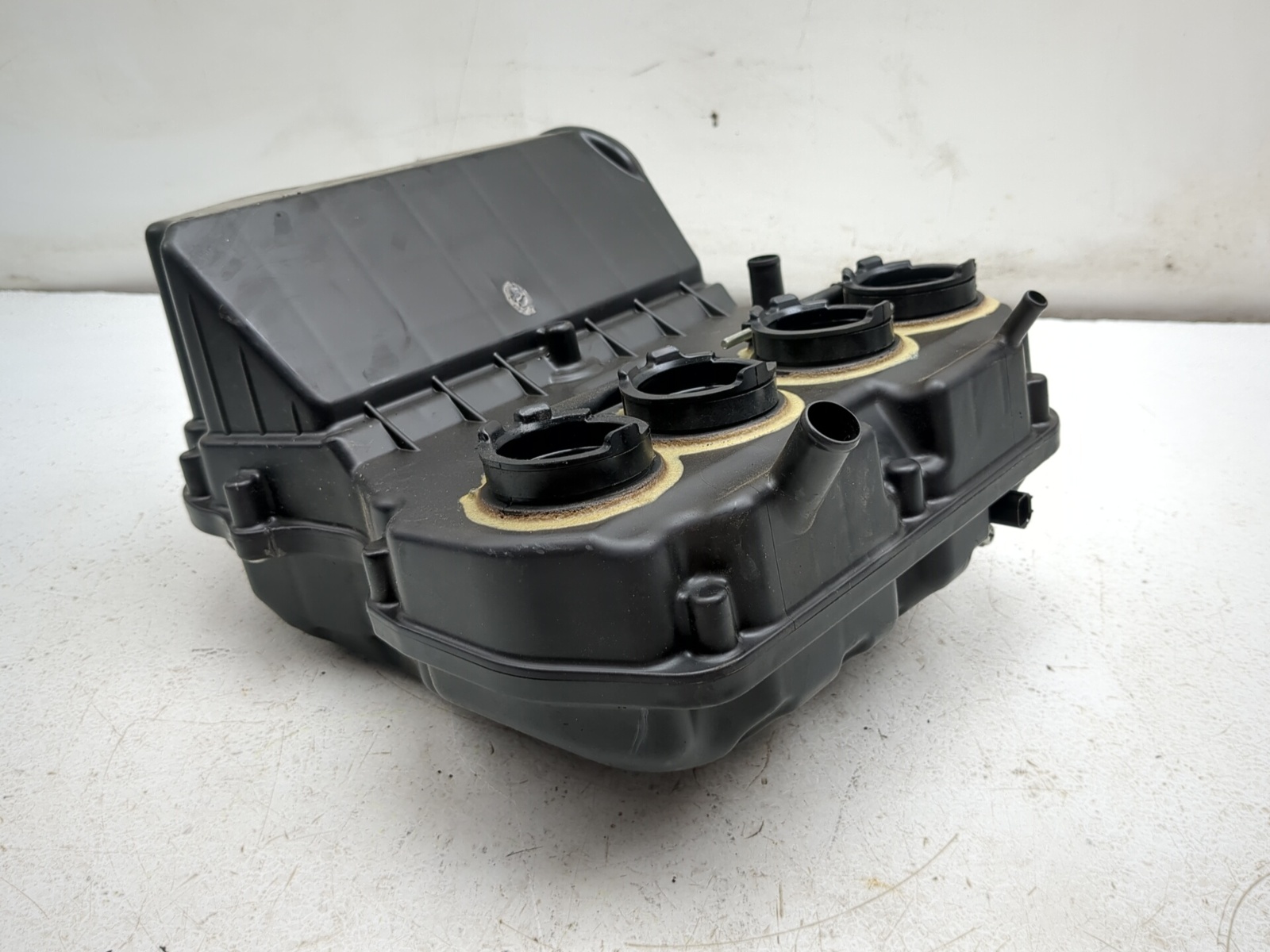 23-26 Kawasaki ZX400S ZX4R Air Cleaner Filter Airbox Assembly