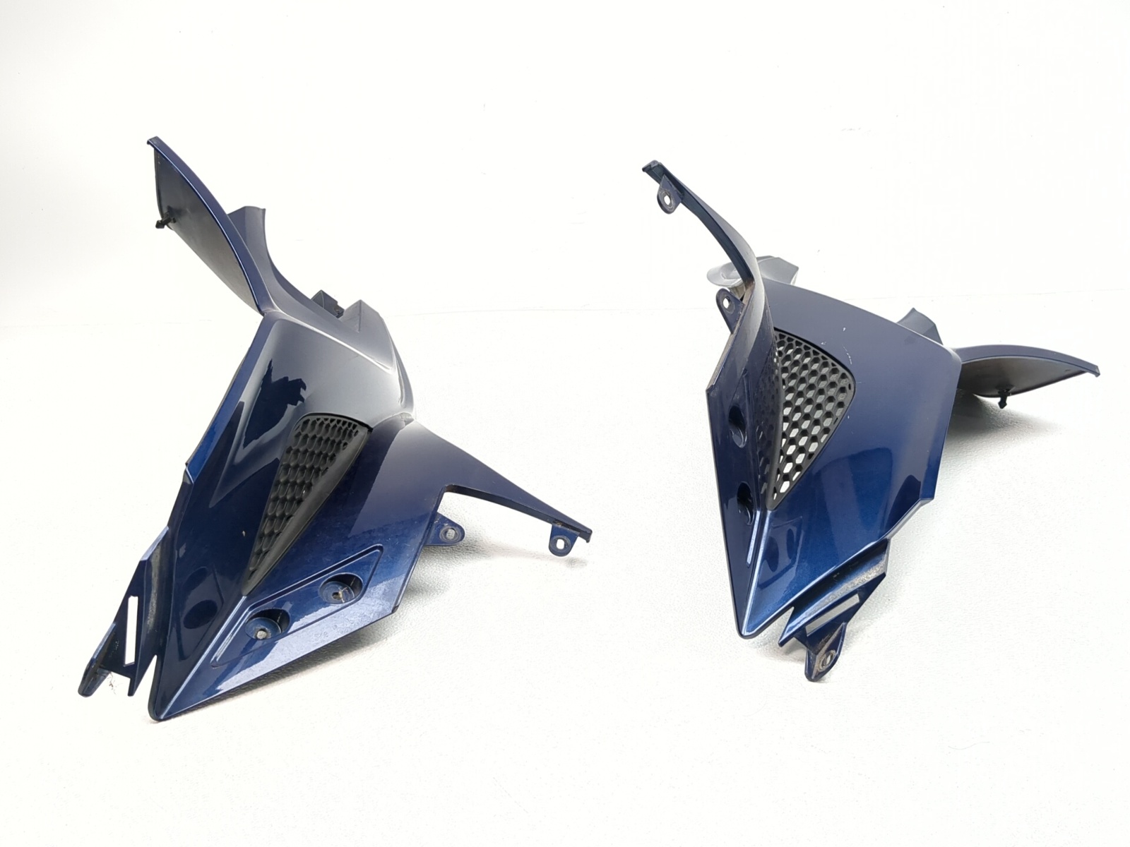 Reimsページ‼️ 10-13 Can Am Spyder RT Upper Left Right Panel Side Fairing Set