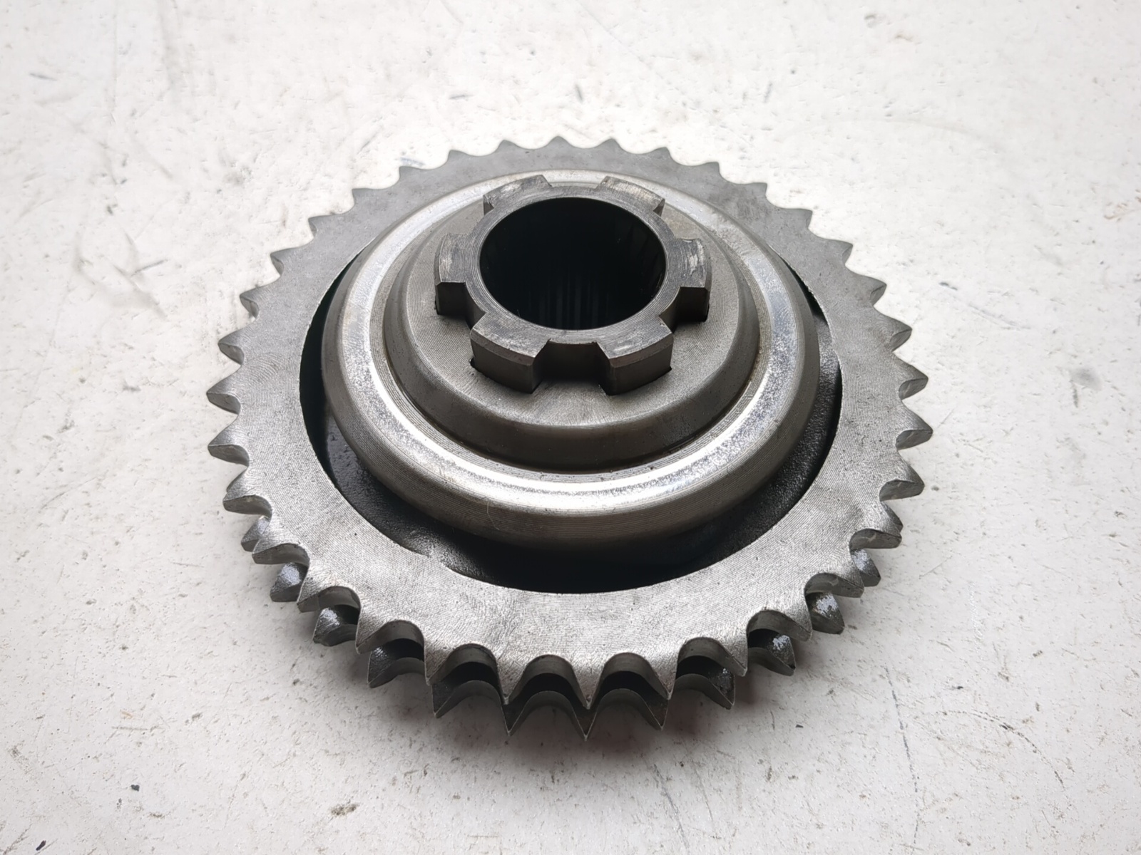 06-13 Harley HD CVO Ultra Classic FLHTCUSE3 Compensator Sprocket