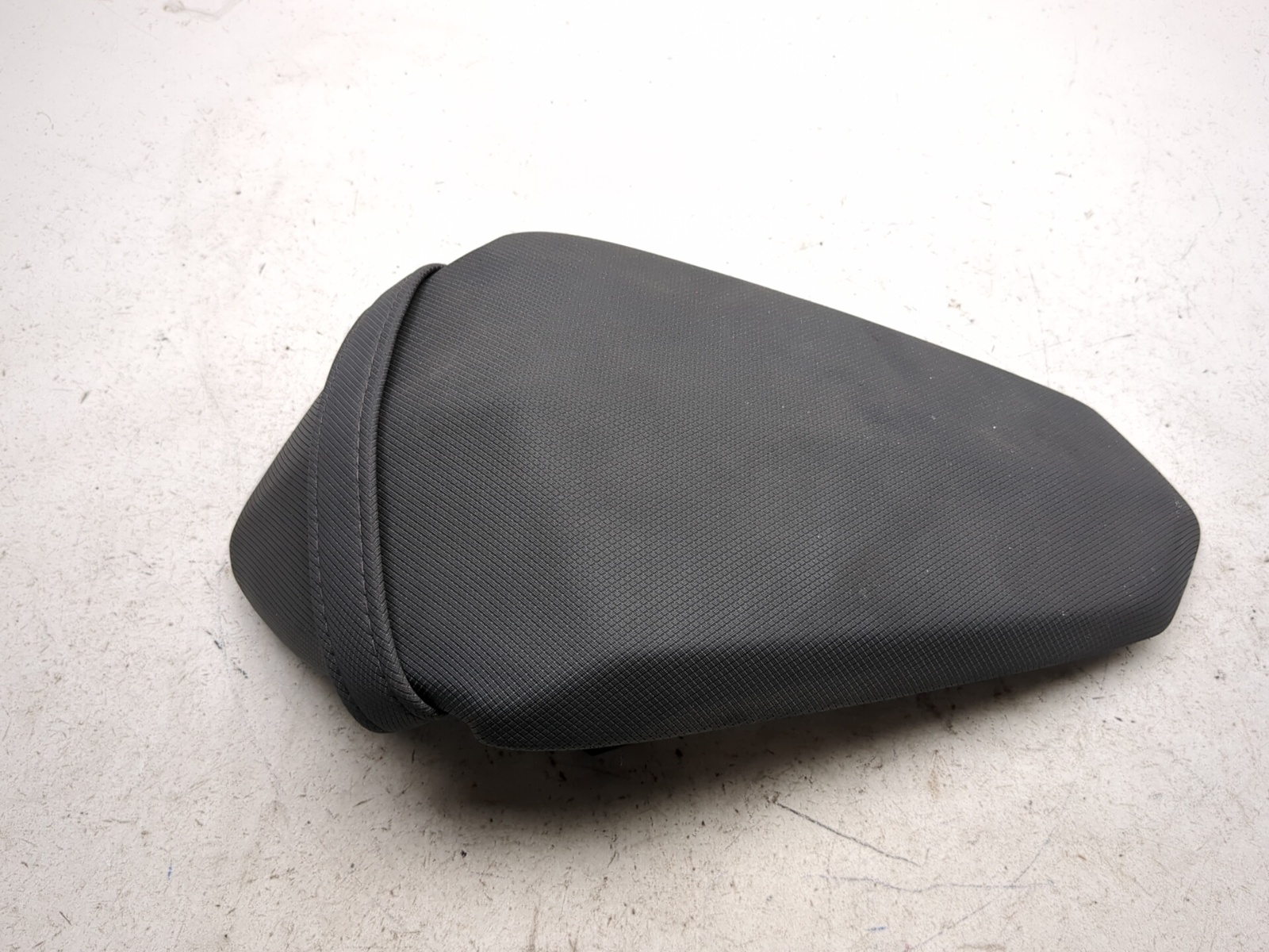 18-26 Kawasaki Ninja 400 EX400 Rear Passenger Seat 53066-0613