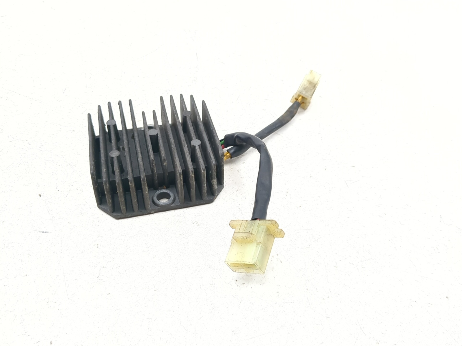92-01 Honda Helix CN250 Voltage Regulator Rectifier 31600-KS4-841