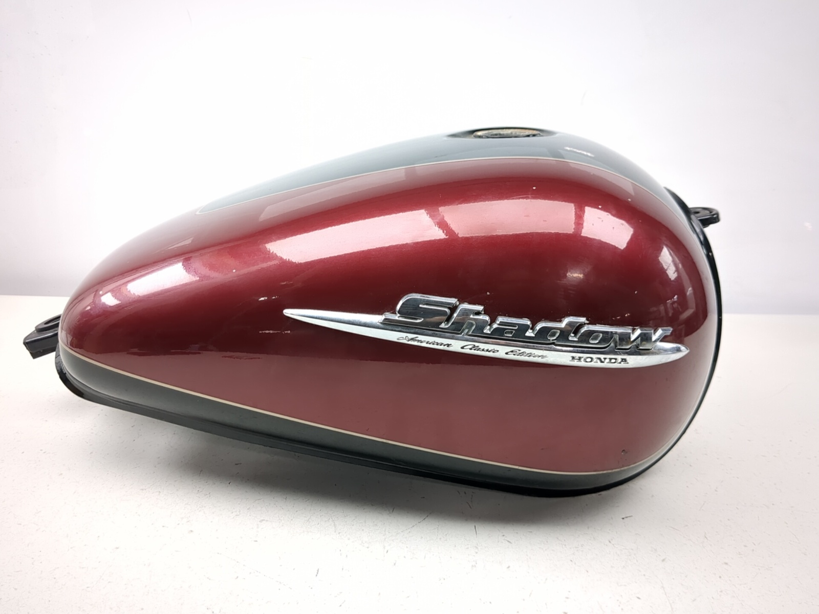 98-01 Honda Shadow ACE Tourer VT1100 Gas Fuel Tank 17520-MBH-670ZA