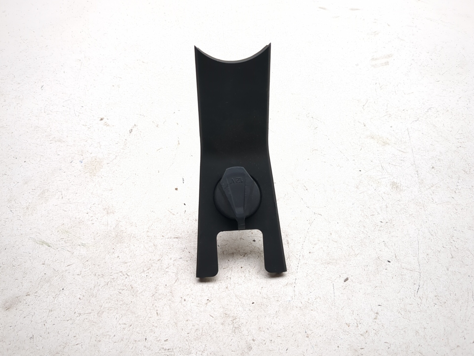 20-26 Zero Motorcycles SR/S Front 12V Accessory Outlet Panel